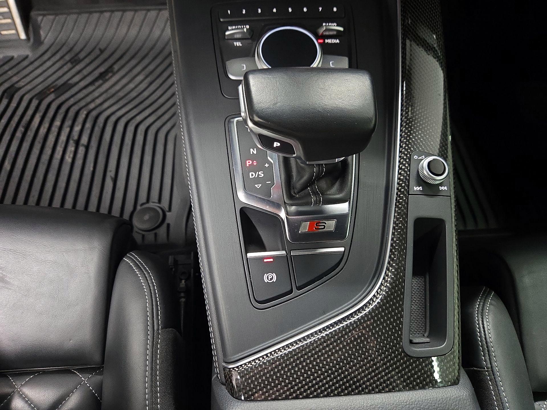 Thumbnail: 2018 Audi S5 - 18