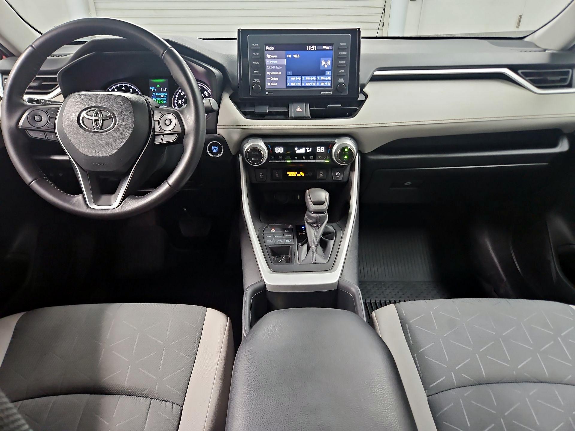 Thumbnail: 2022 Toyota RAV4 - 9