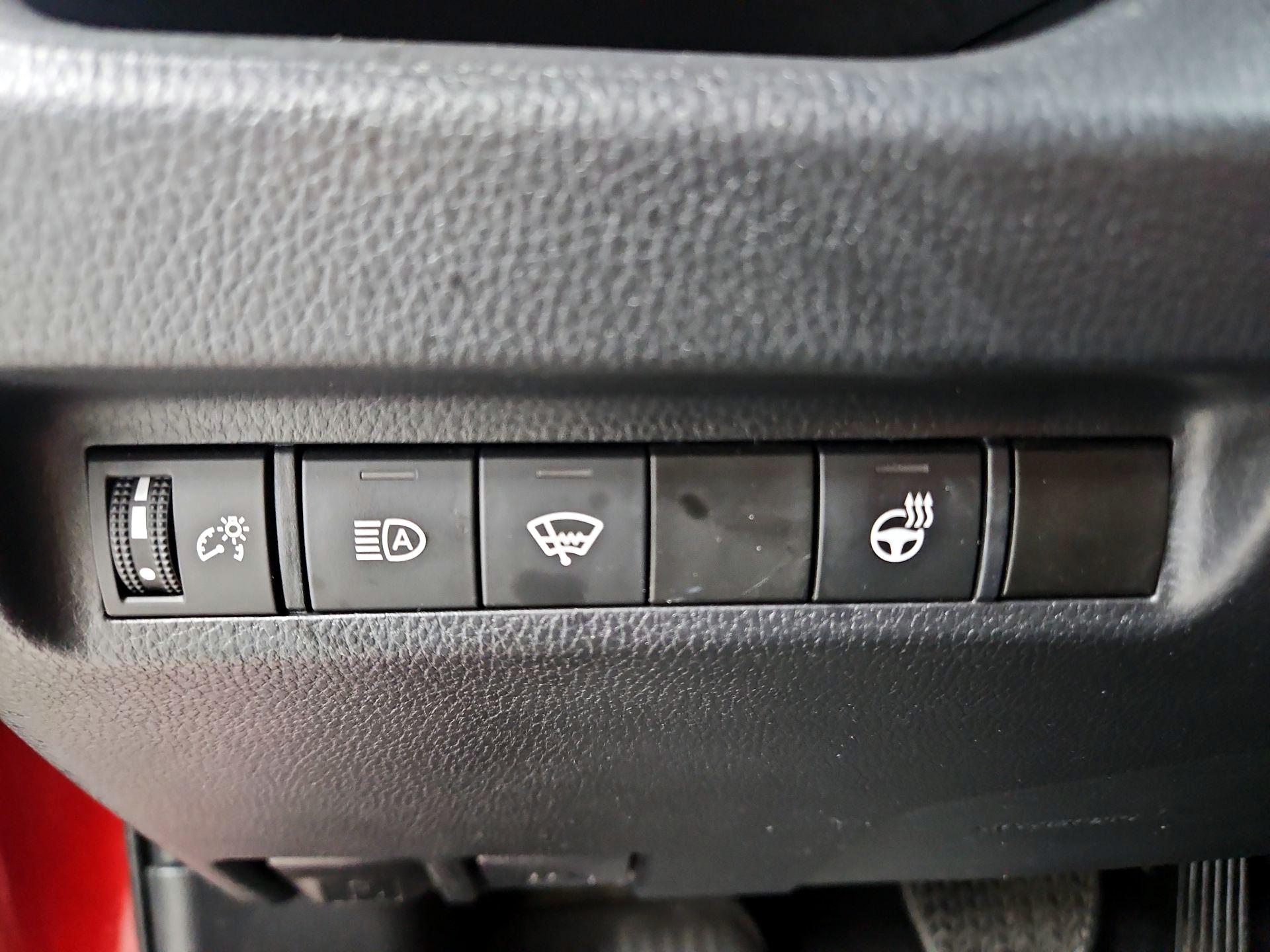 Thumbnail: 2022 Toyota RAV4 - 13