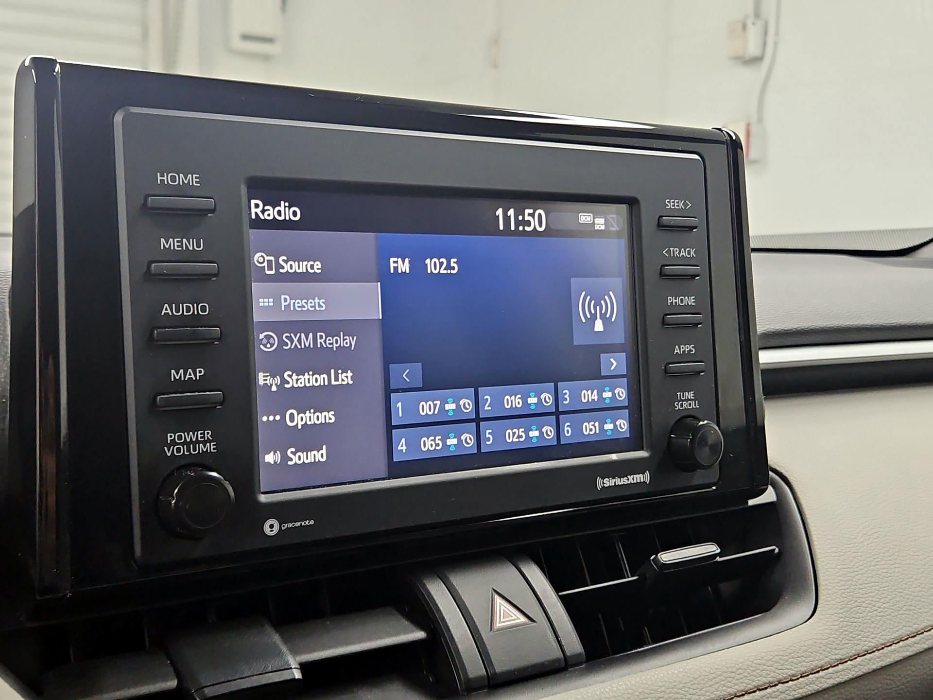 Thumbnail: 2022 Toyota RAV4 - 15