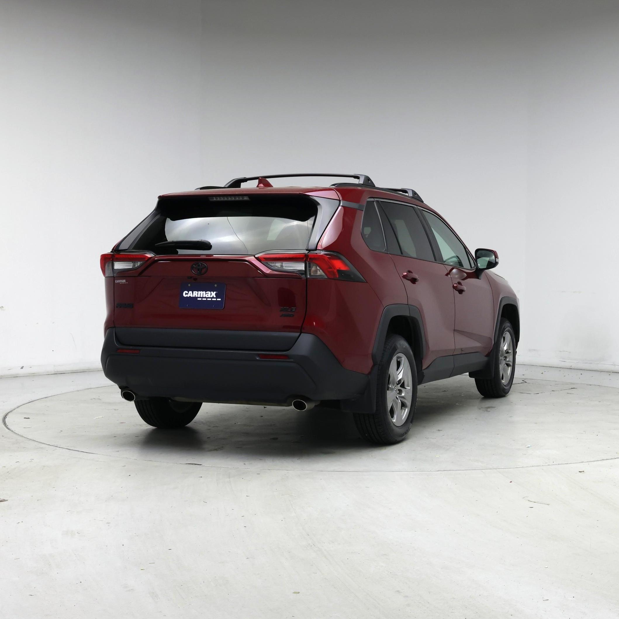 Thumbnail: 2022 Toyota RAV4 - 8