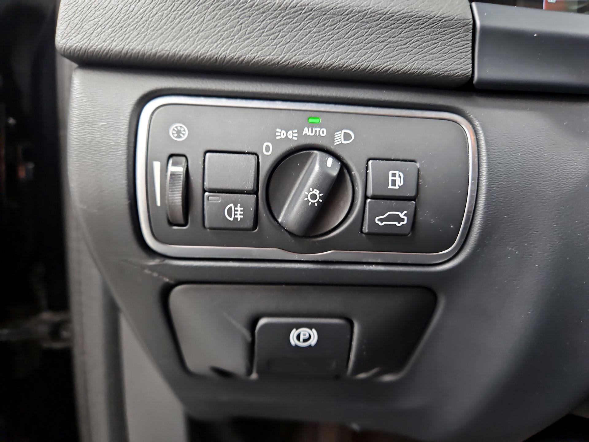 Thumbnail: 2016 Volvo S60 - 13