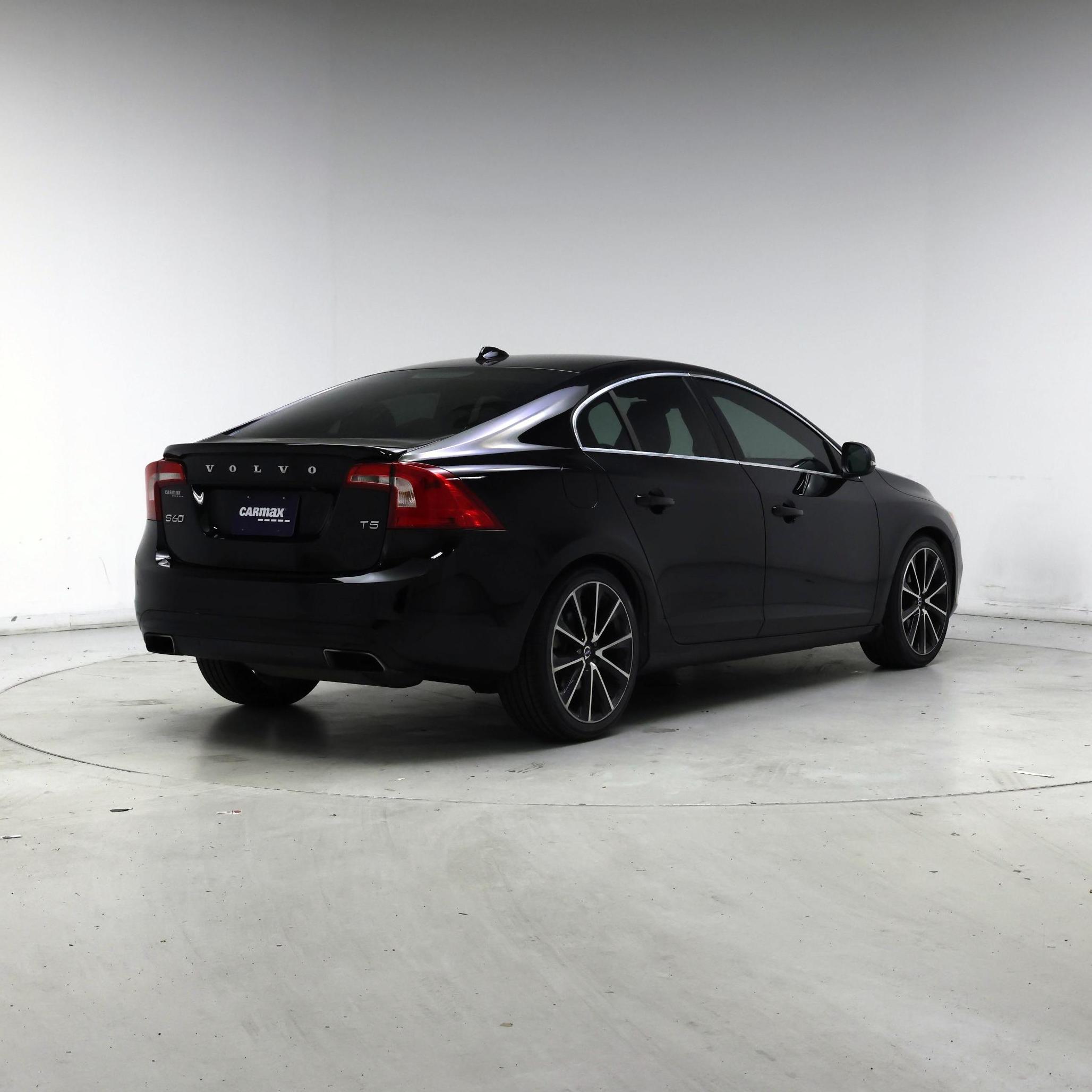Thumbnail: 2016 Volvo S60 - 8