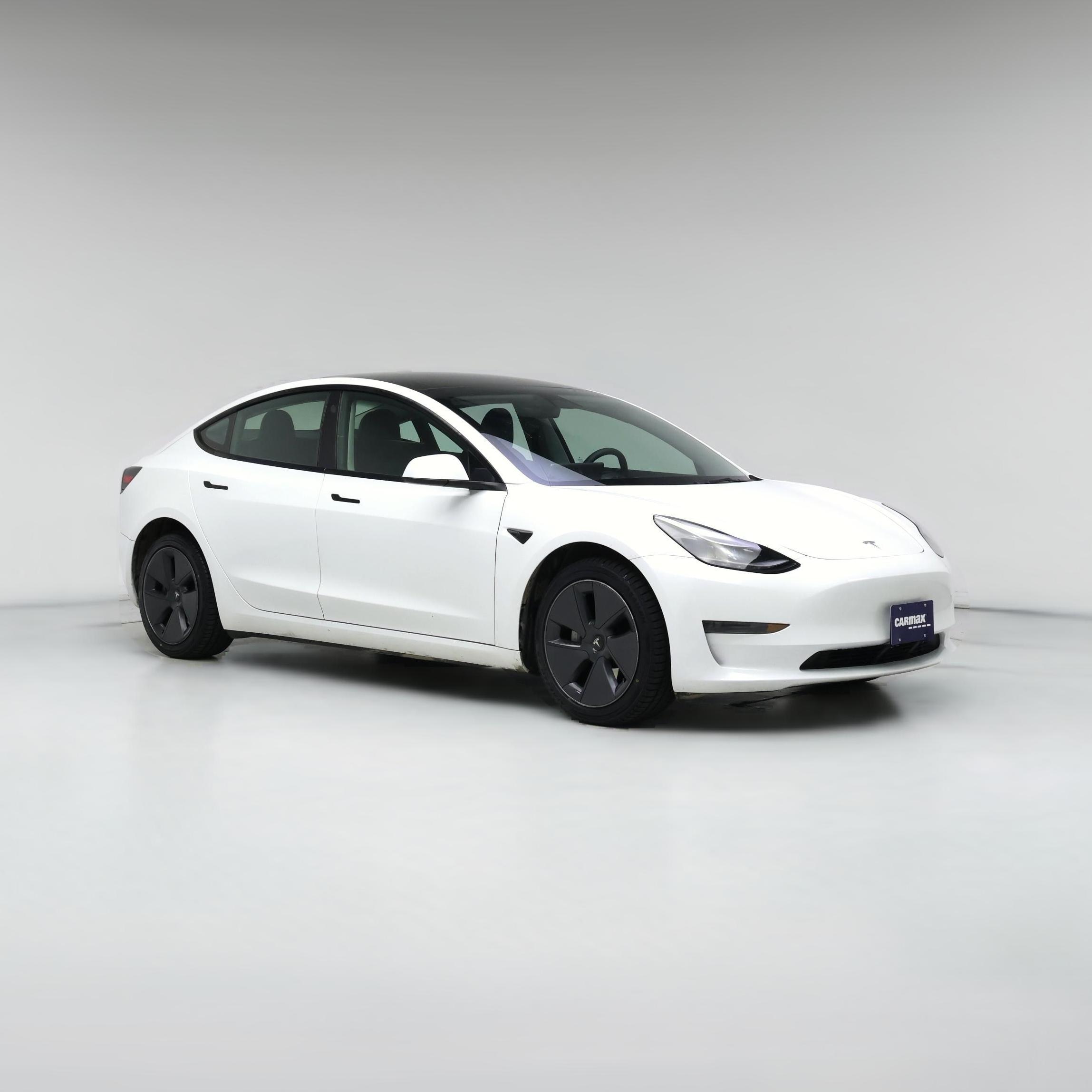 Thumbnail: 2023 Tesla Model 3 - 1