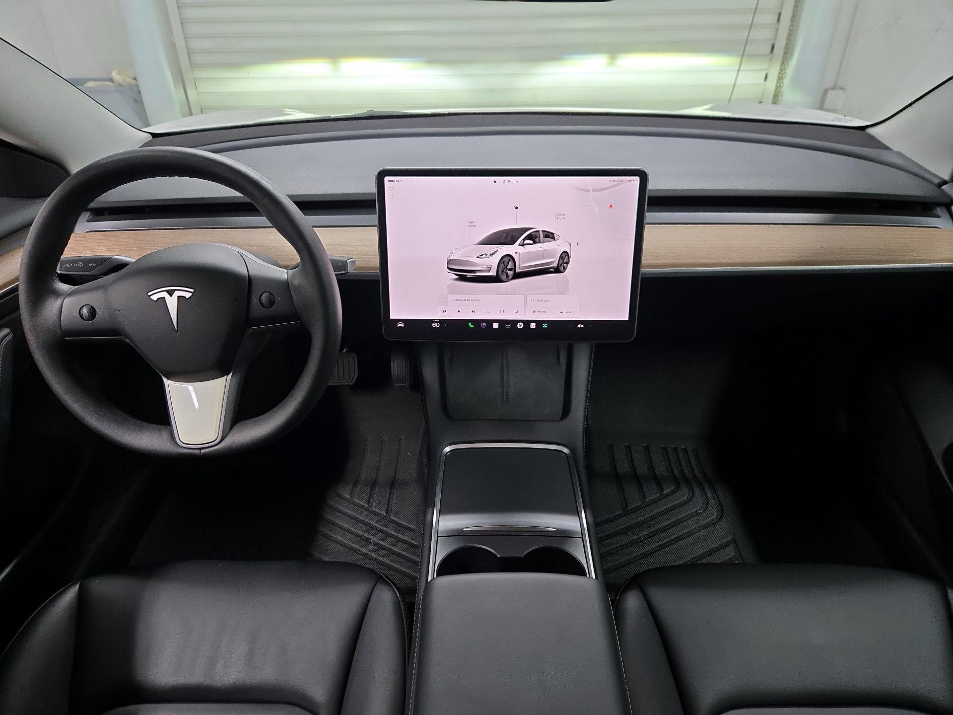 Thumbnail: 2023 Tesla Model 3 - 9