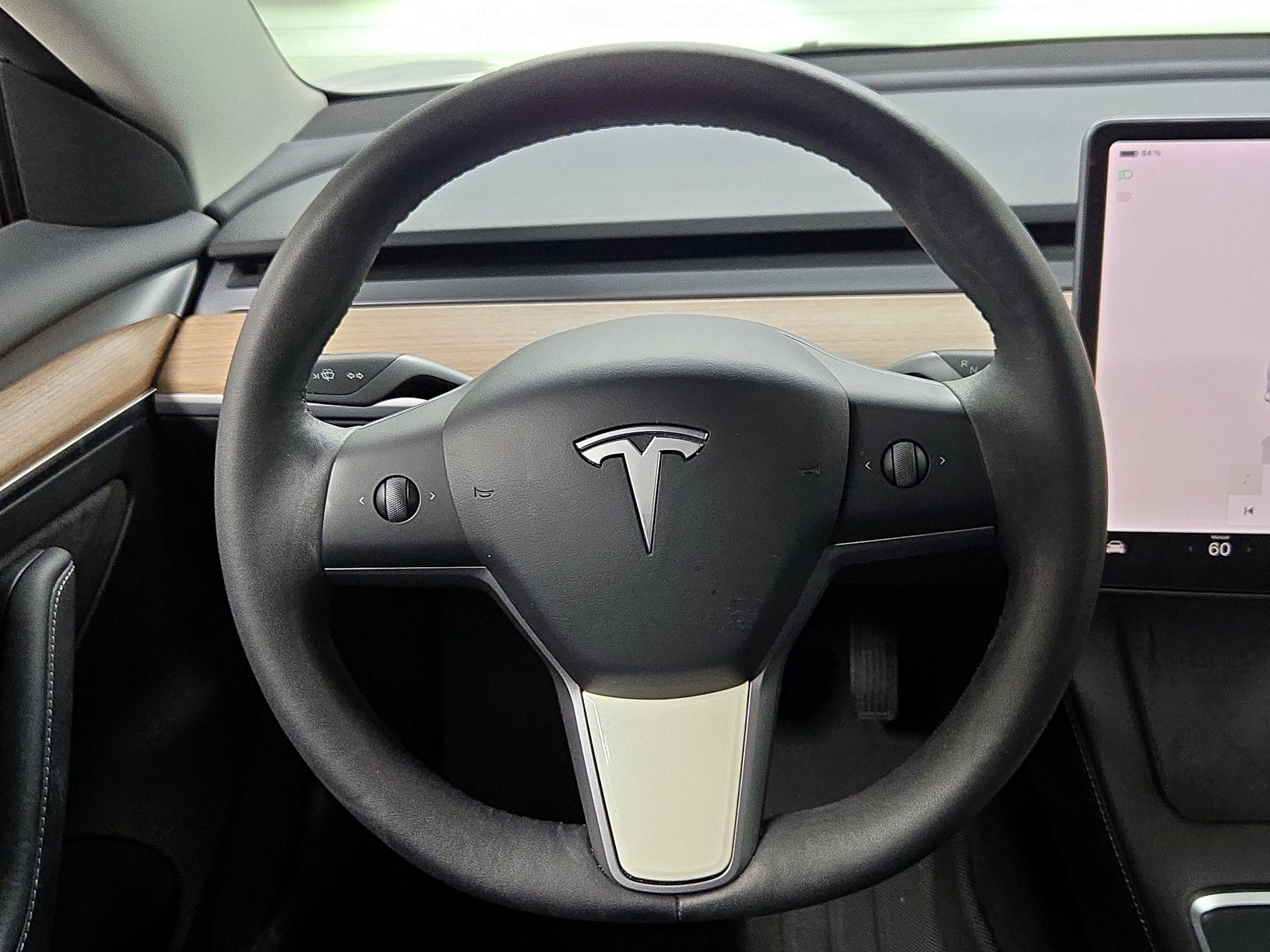 Thumbnail: 2023 Tesla Model 3 - 10