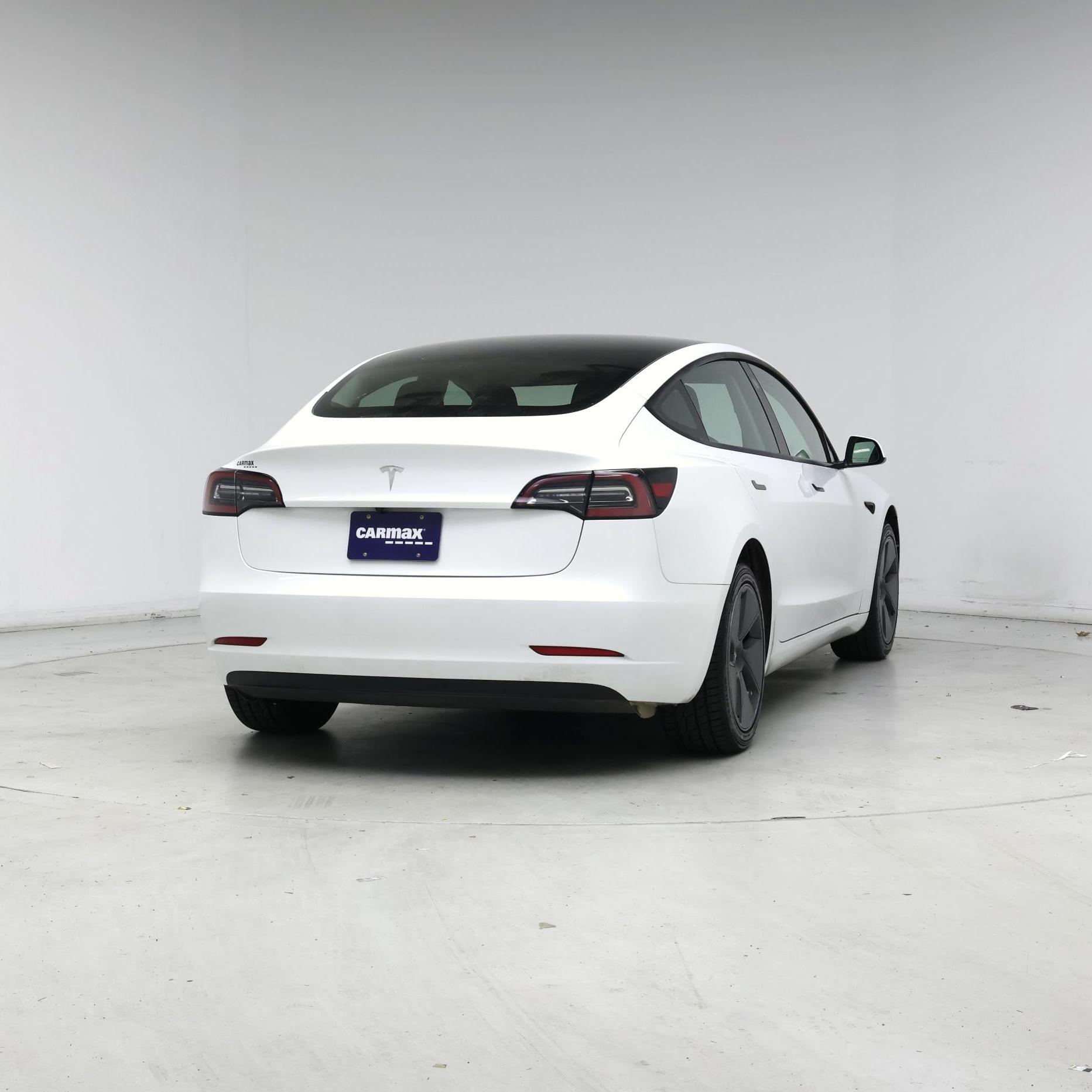 Thumbnail: 2023 Tesla Model 3 - 8