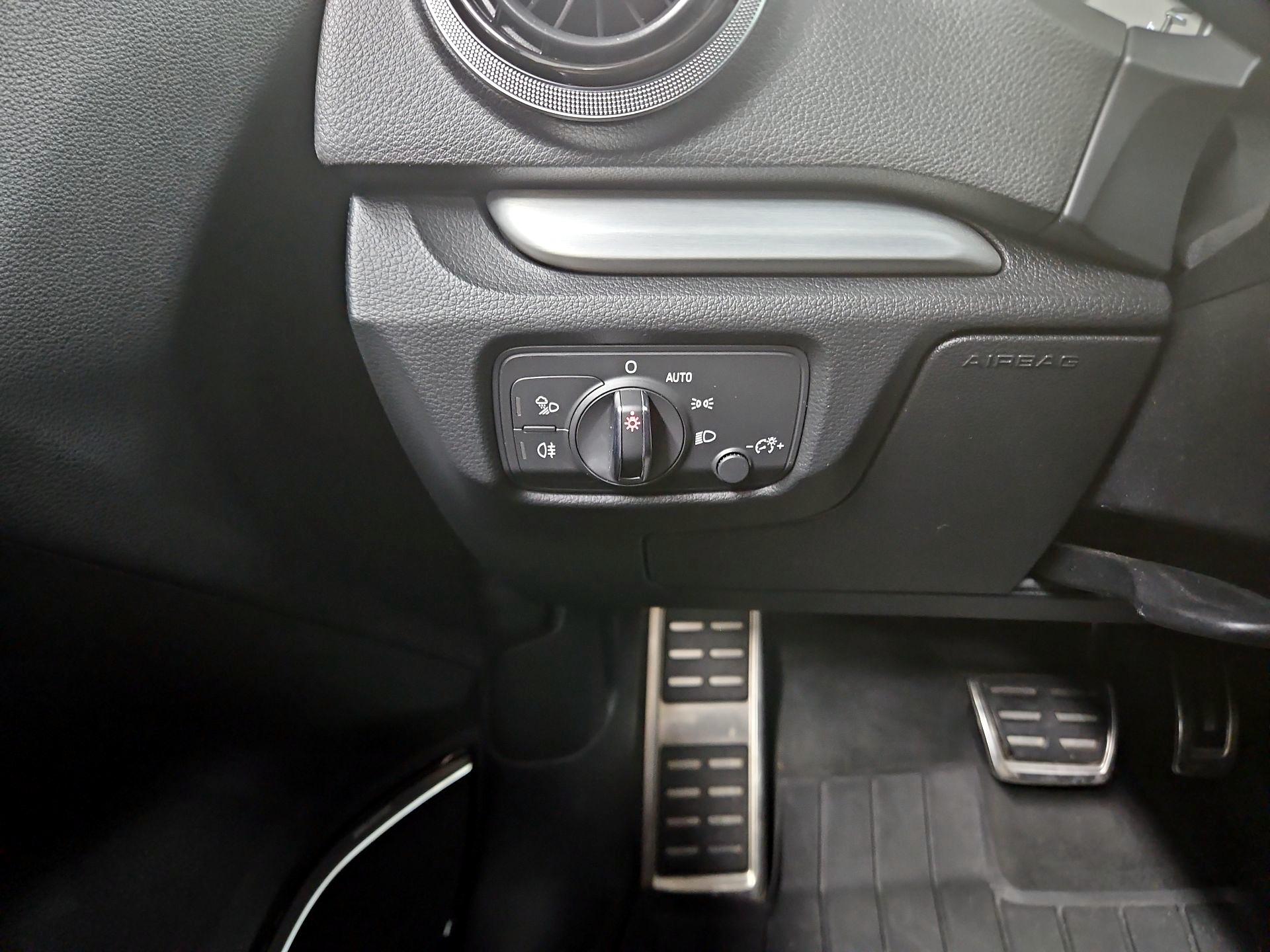 Thumbnail: 2016 Audi S3 - 13