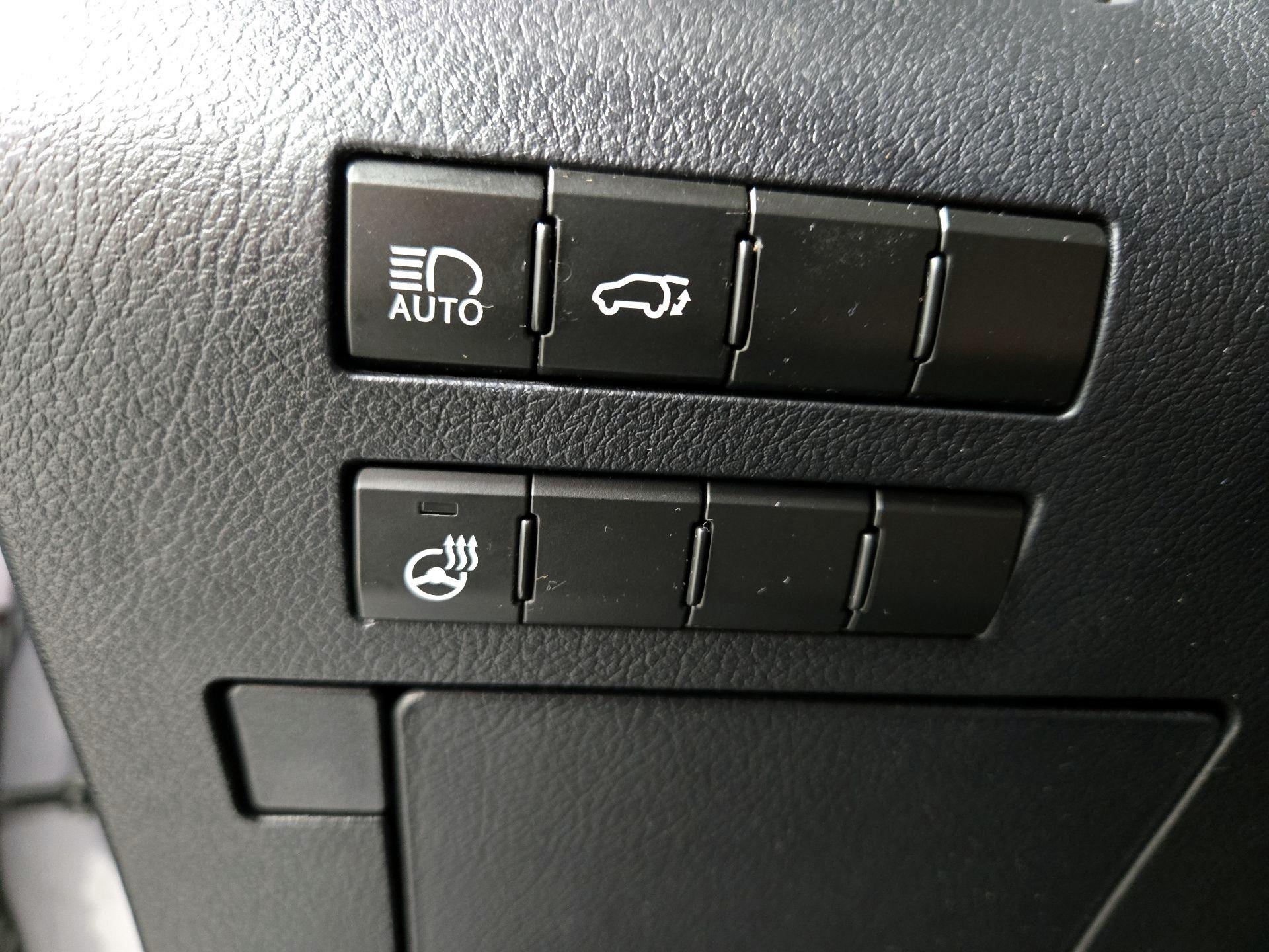 Thumbnail: 2020 Lexus RX - 13