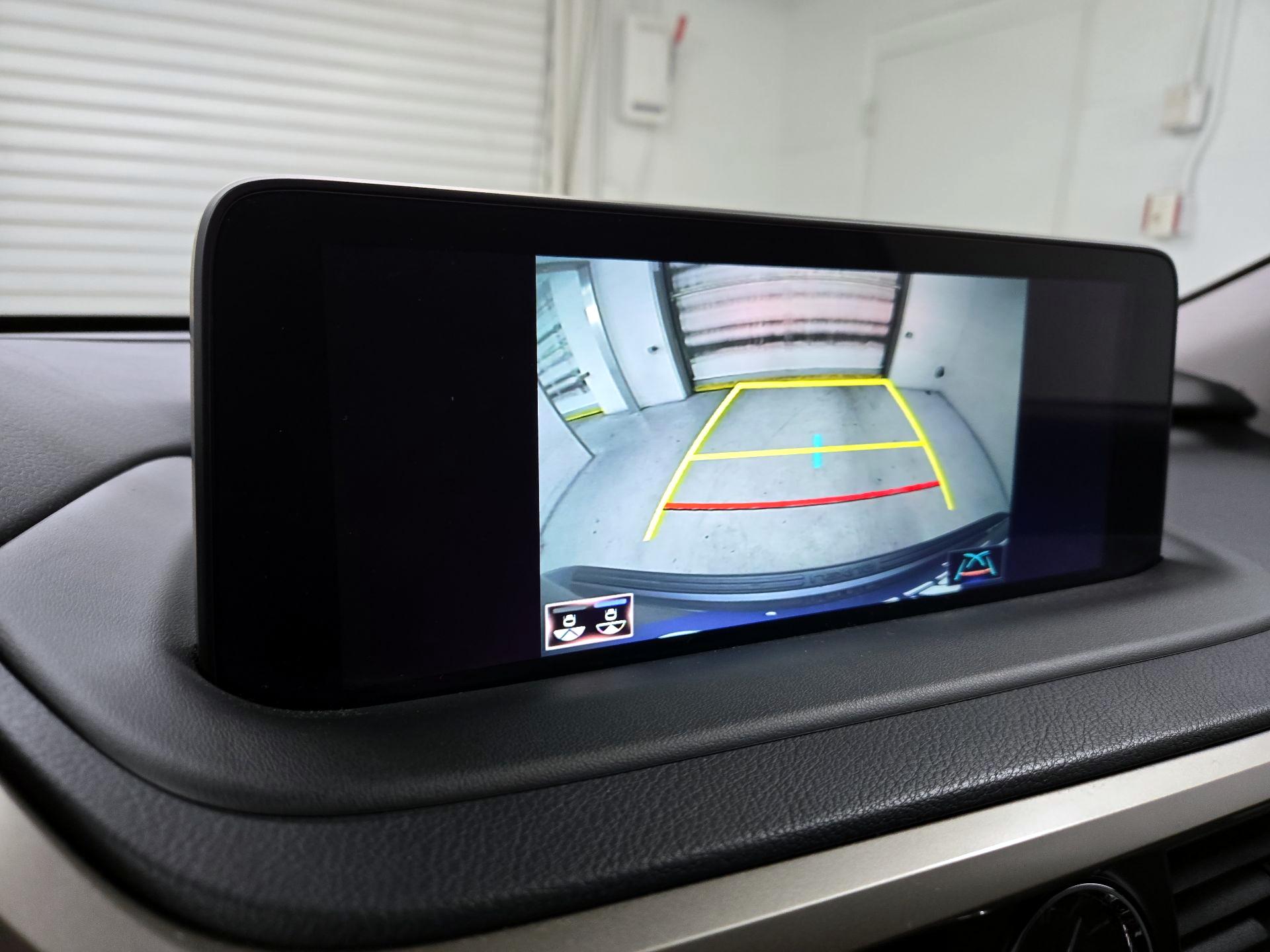 Thumbnail: 2020 Lexus RX - 15