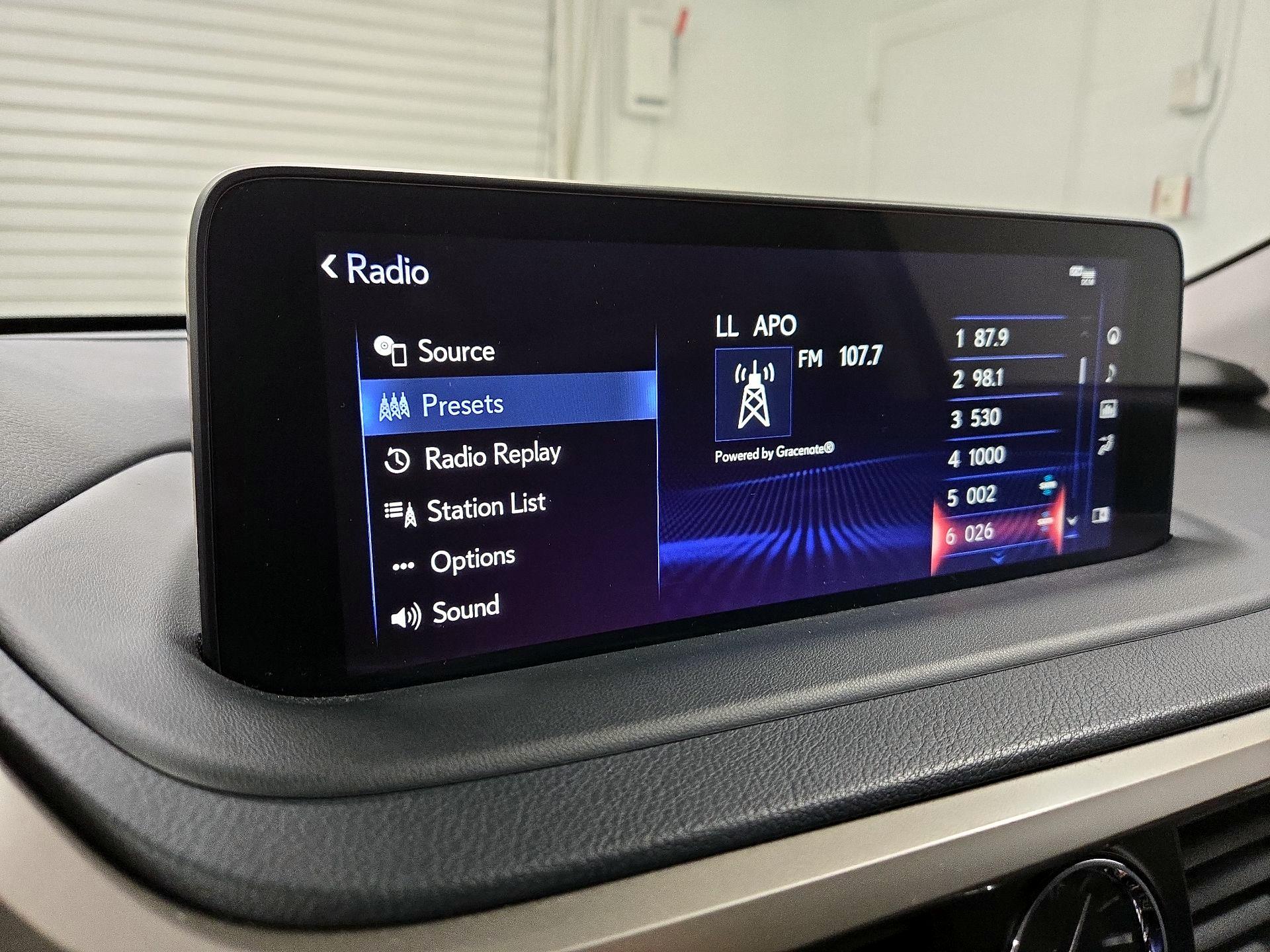 Thumbnail: 2020 Lexus RX - 16