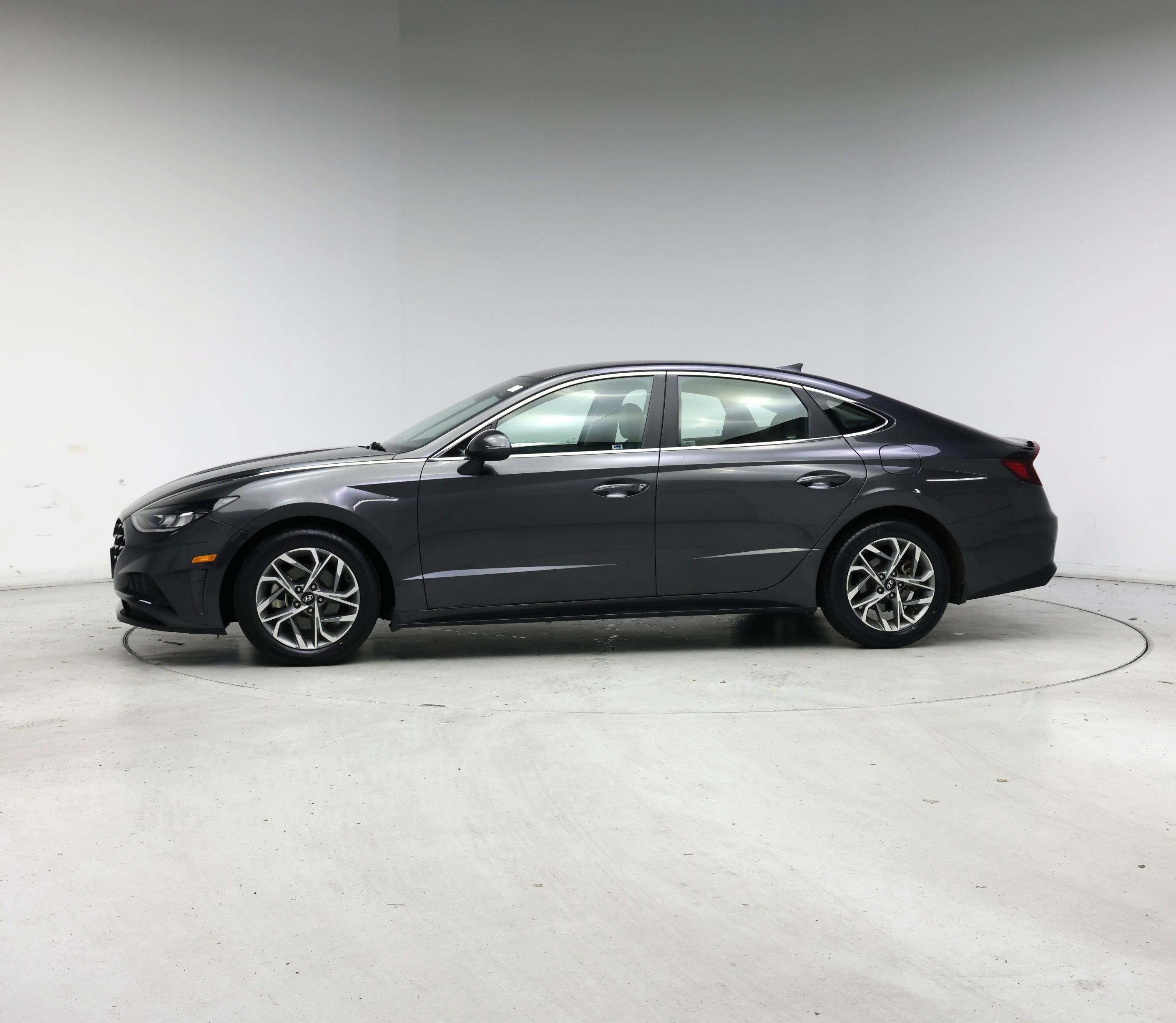 Thumbnail: 2021 Hyundai Sonata - 3