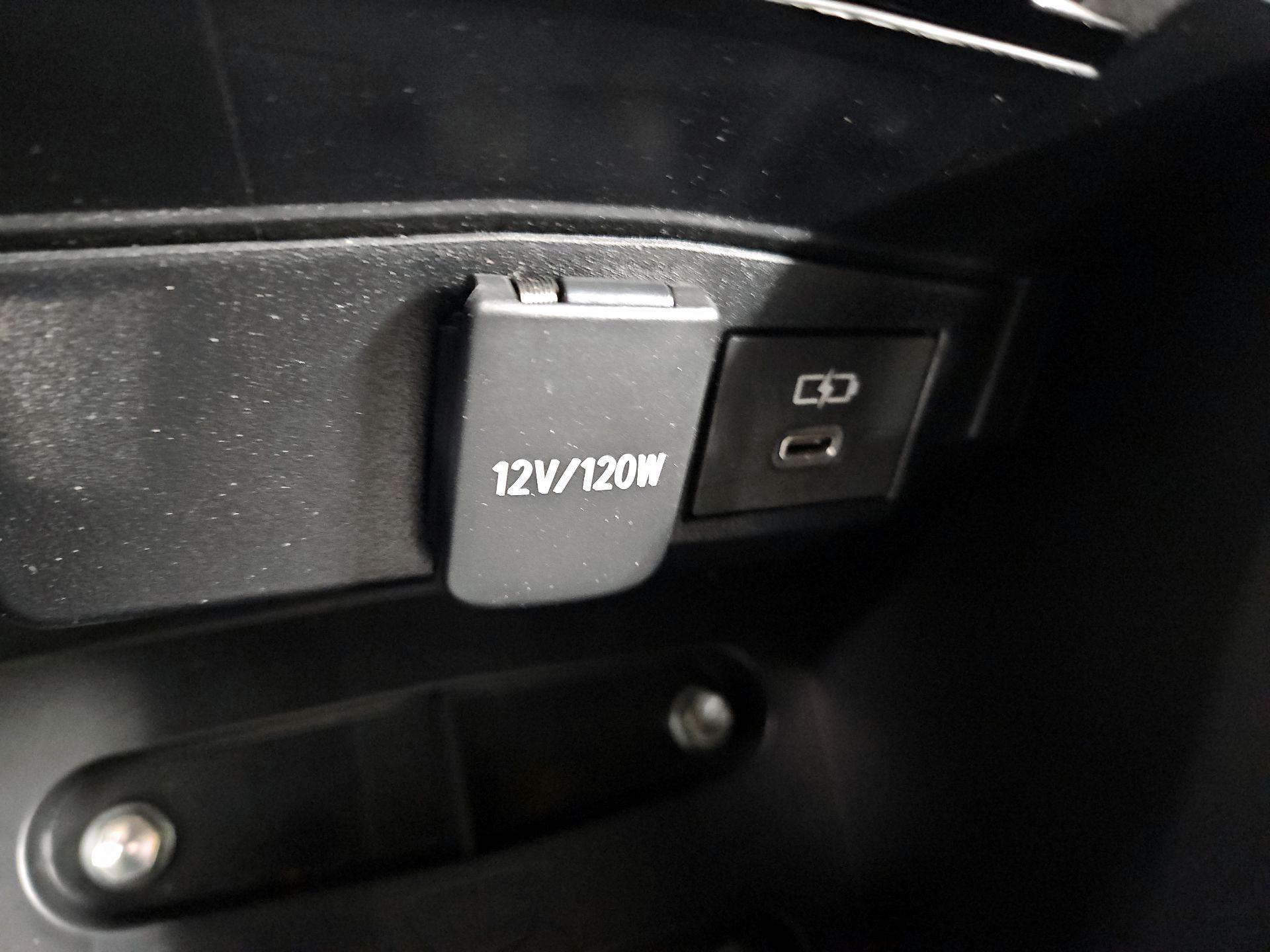 Thumbnail: 2023 Toyota Corolla - 19