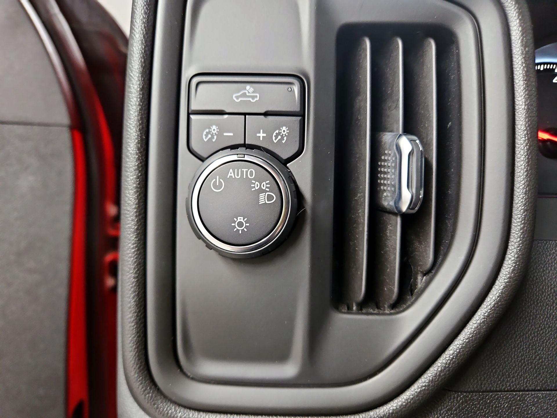 Thumbnail: 2023 Chevrolet Silverado 1500 - 13