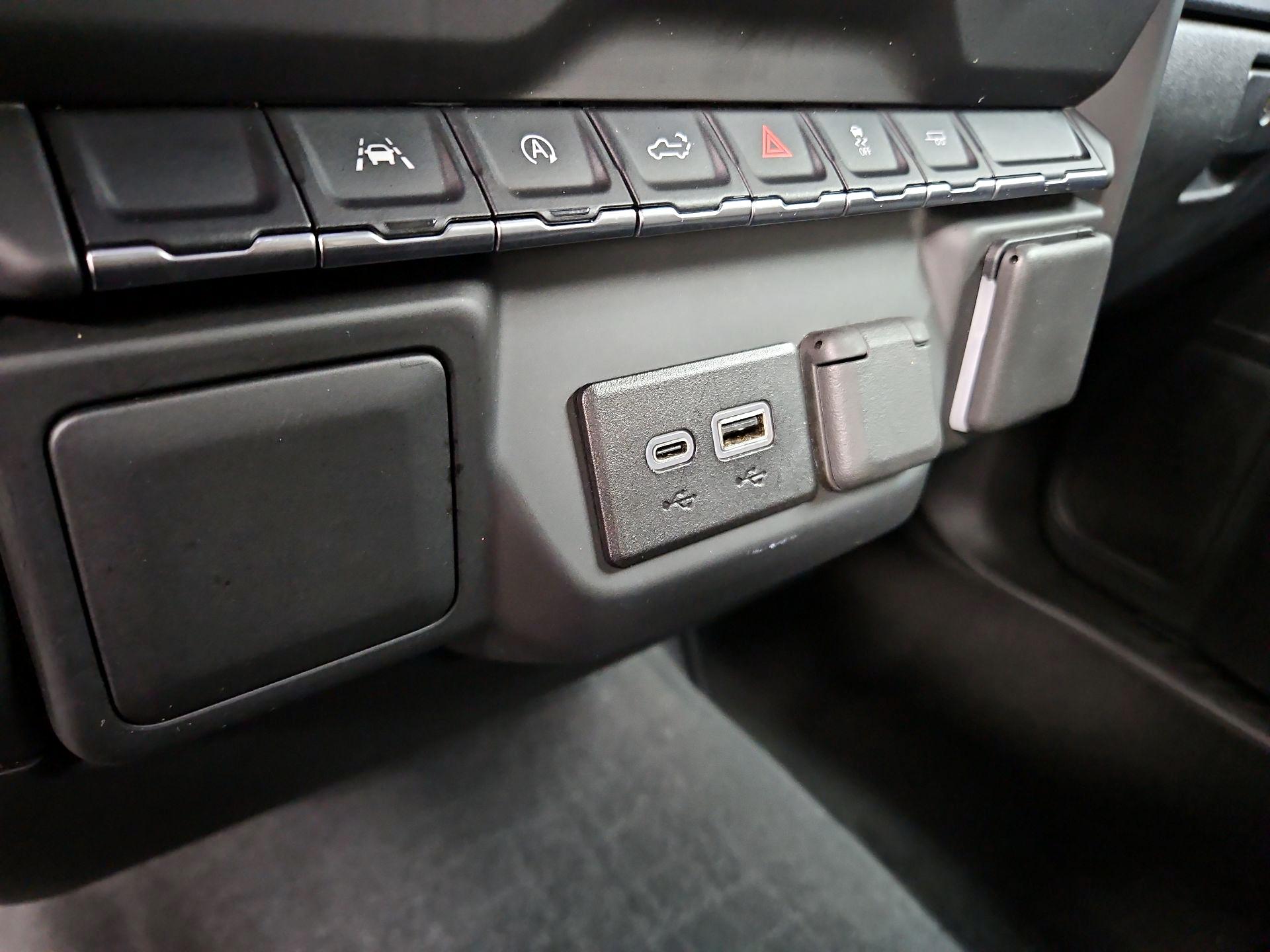 Thumbnail: 2023 Chevrolet Silverado 1500 - 18