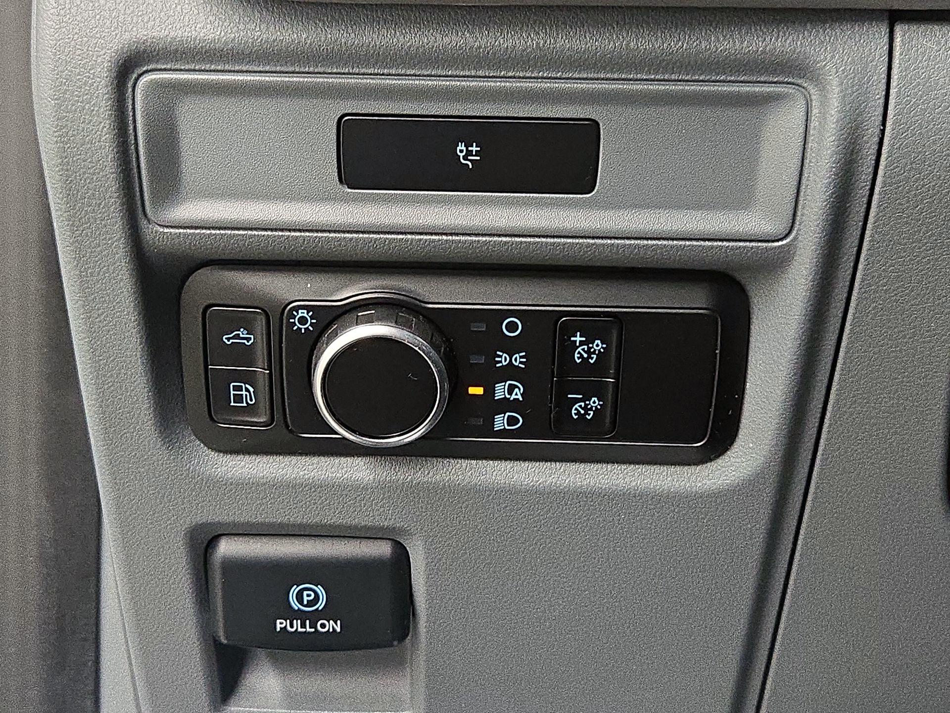 Thumbnail: 2023 Ford F-150 - 13