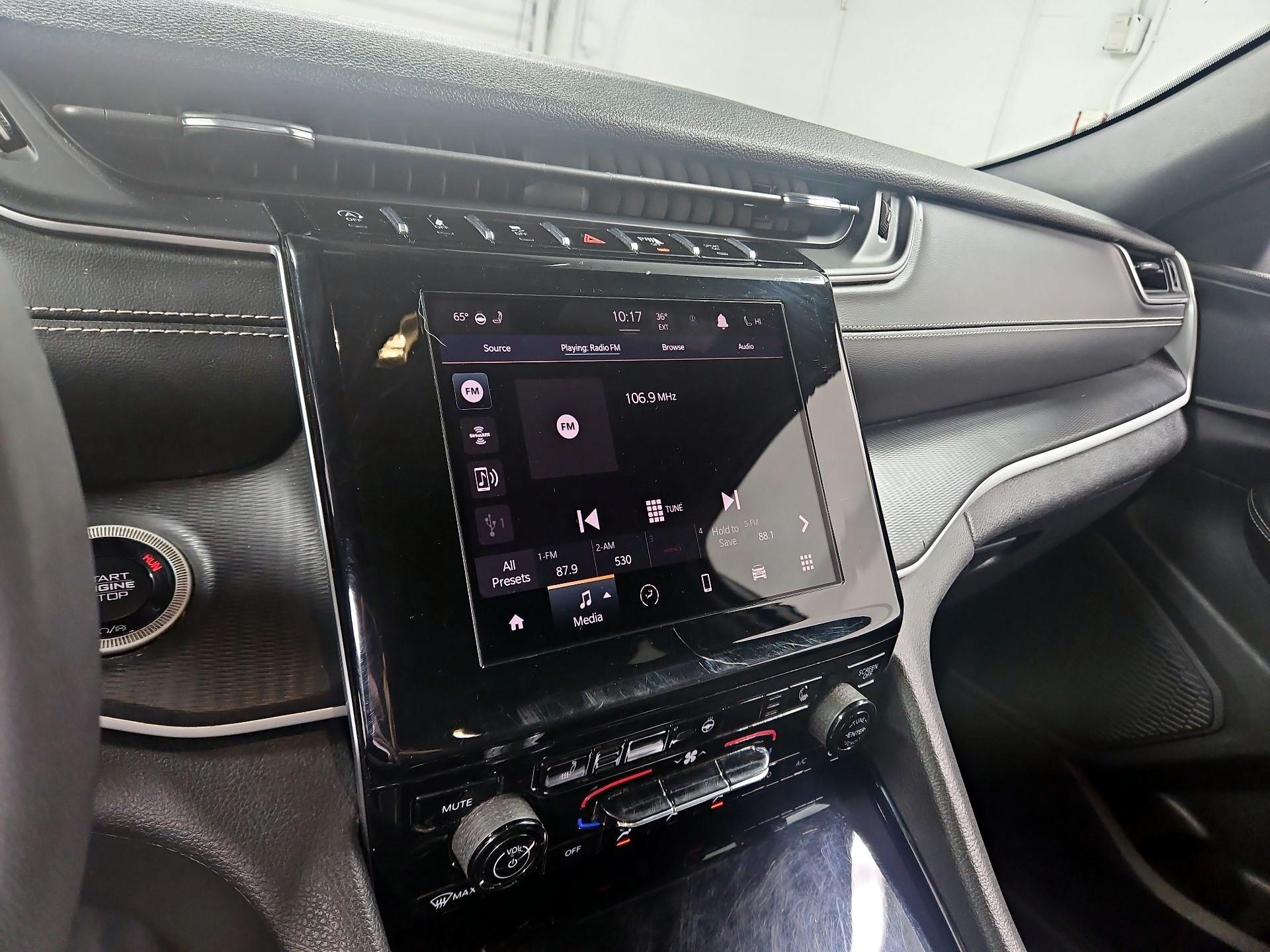 Thumbnail: 2023 Jeep Grand Cherokee - 15