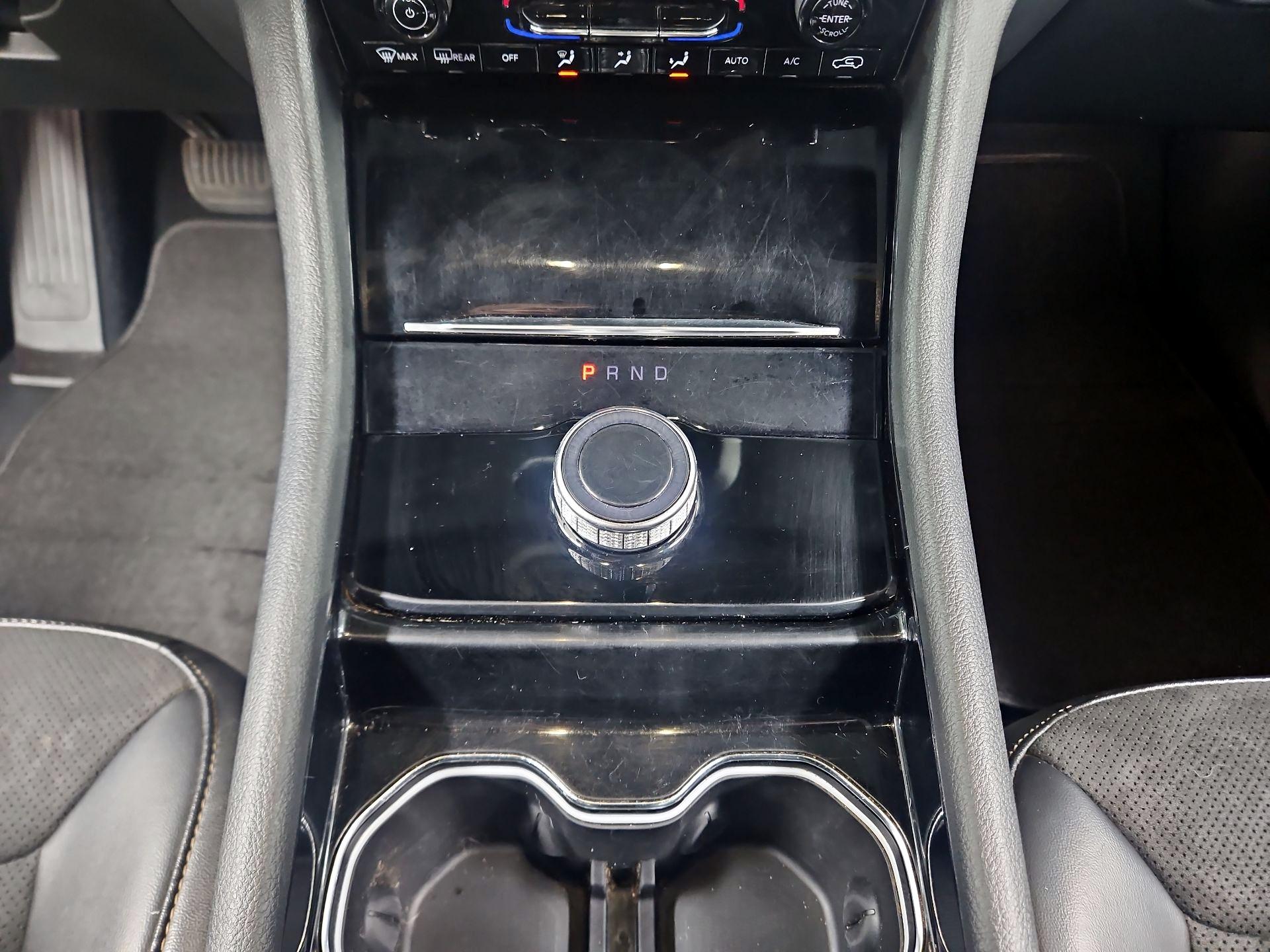 Thumbnail: 2023 Jeep Grand Cherokee - 17