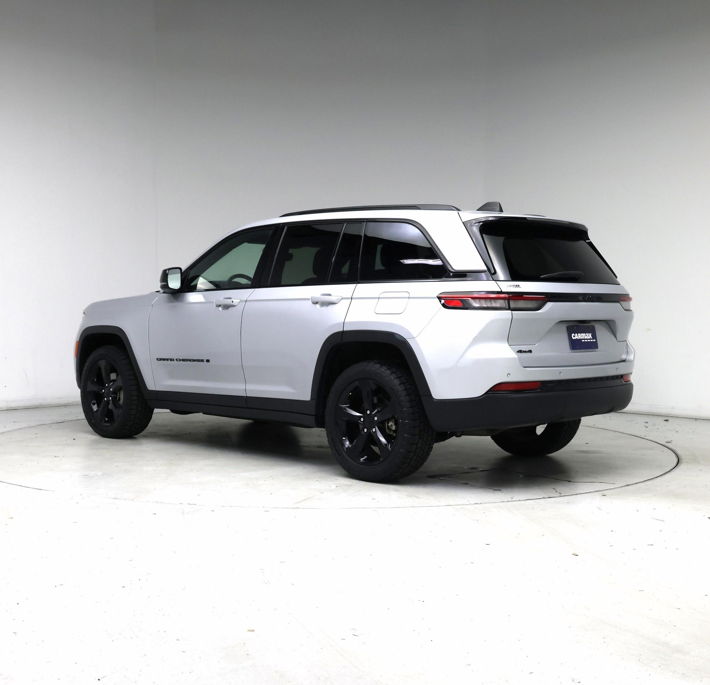Thumbnail: 2023 Jeep Grand Cherokee - 2