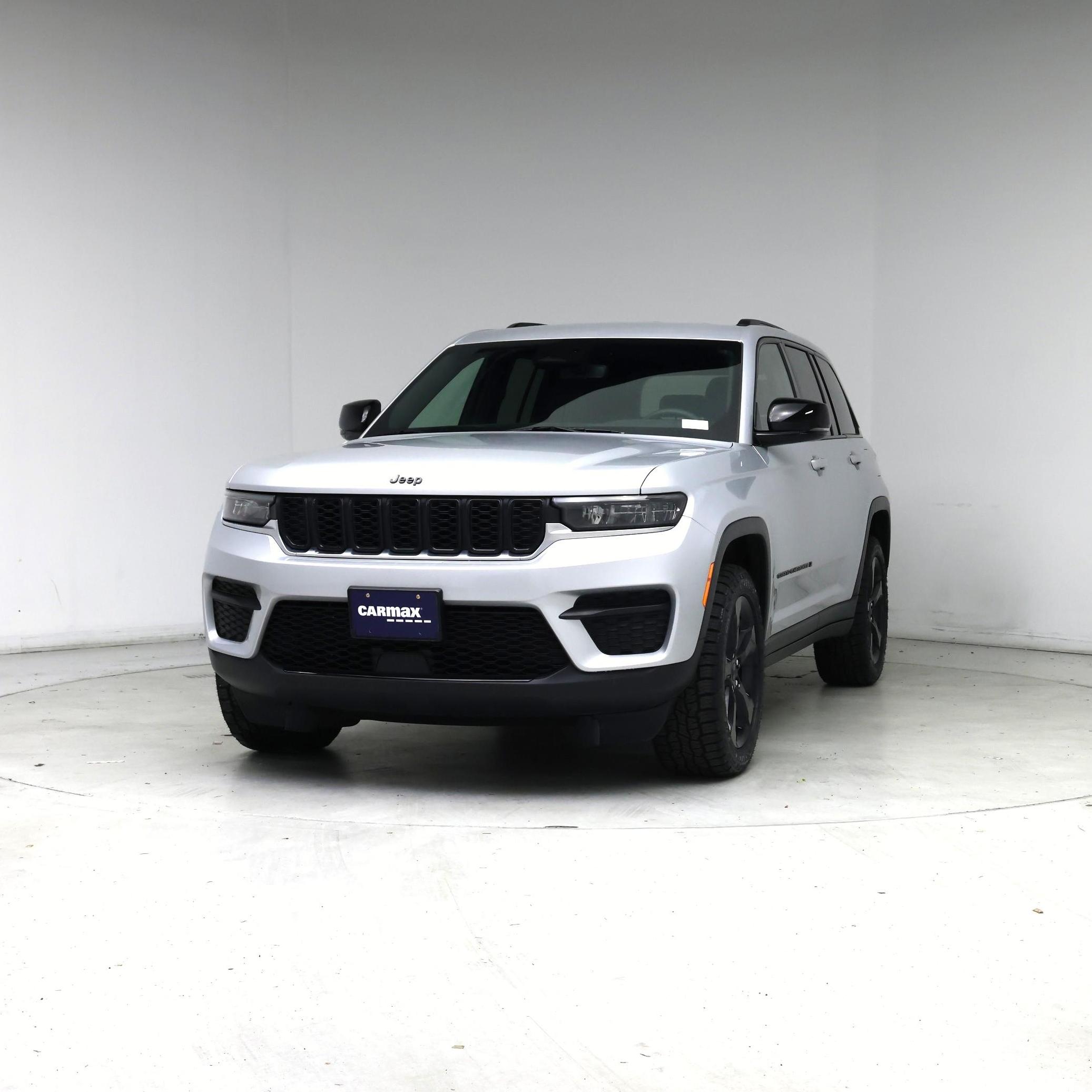 Thumbnail: 2023 Jeep Grand Cherokee - 4