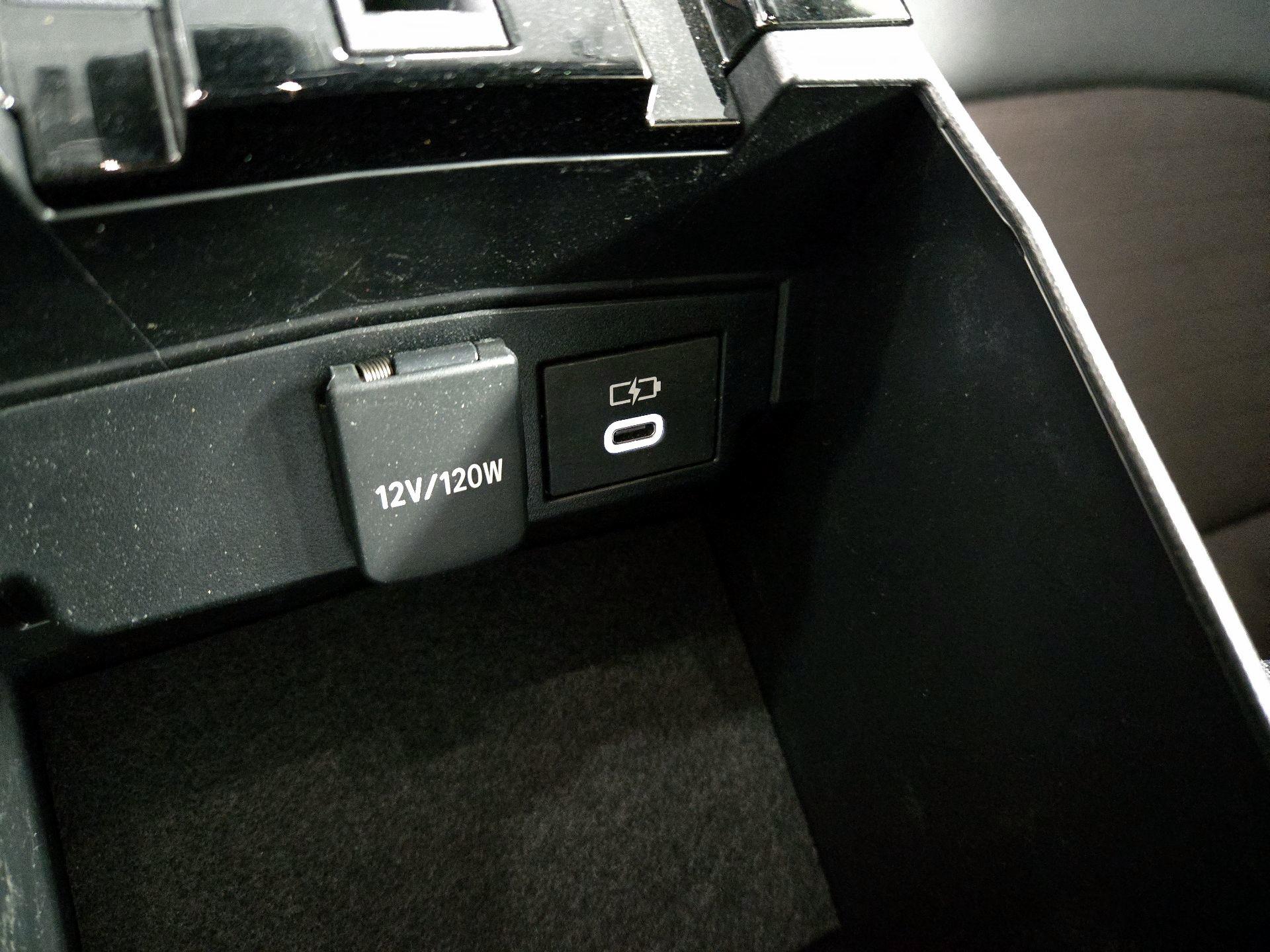 Thumbnail: 2023 Toyota Corolla - 18