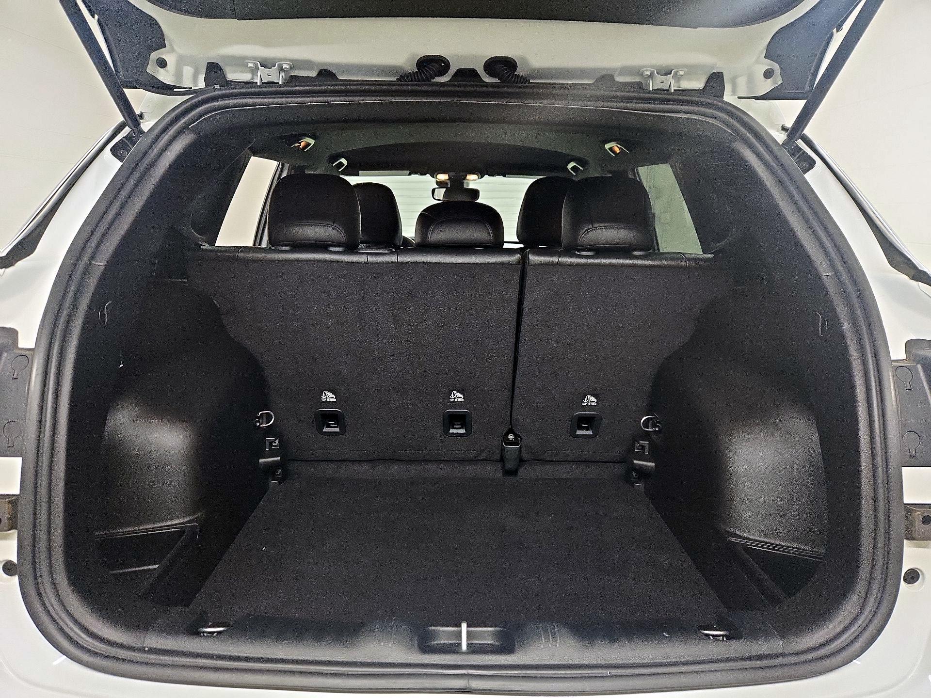 Thumbnail: 2023 Jeep Compass - 20