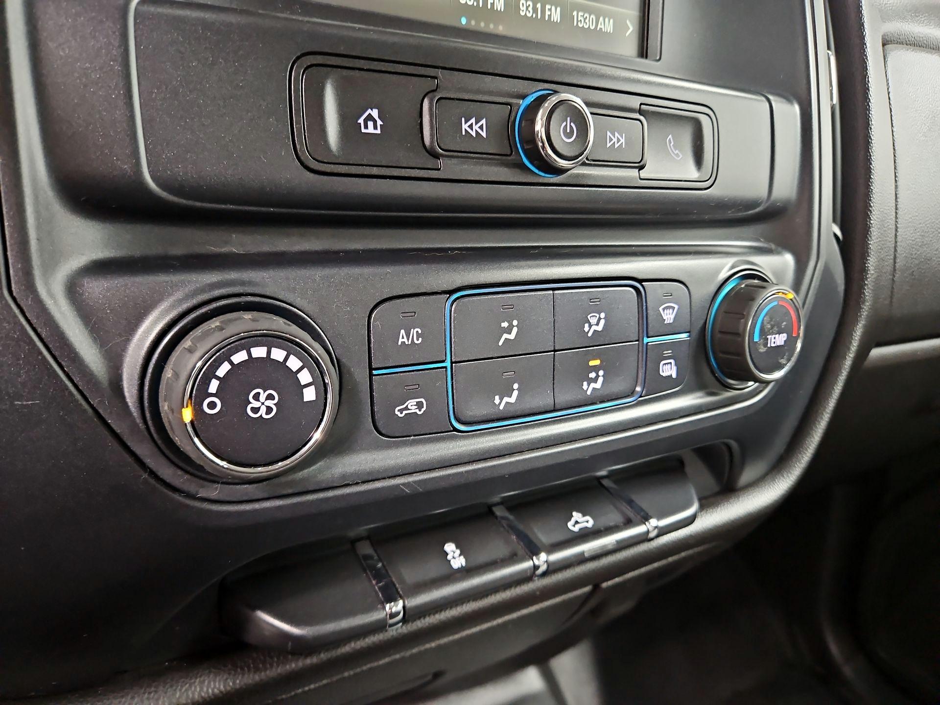 Thumbnail: 2017 Chevrolet Silverado 1500 - 16