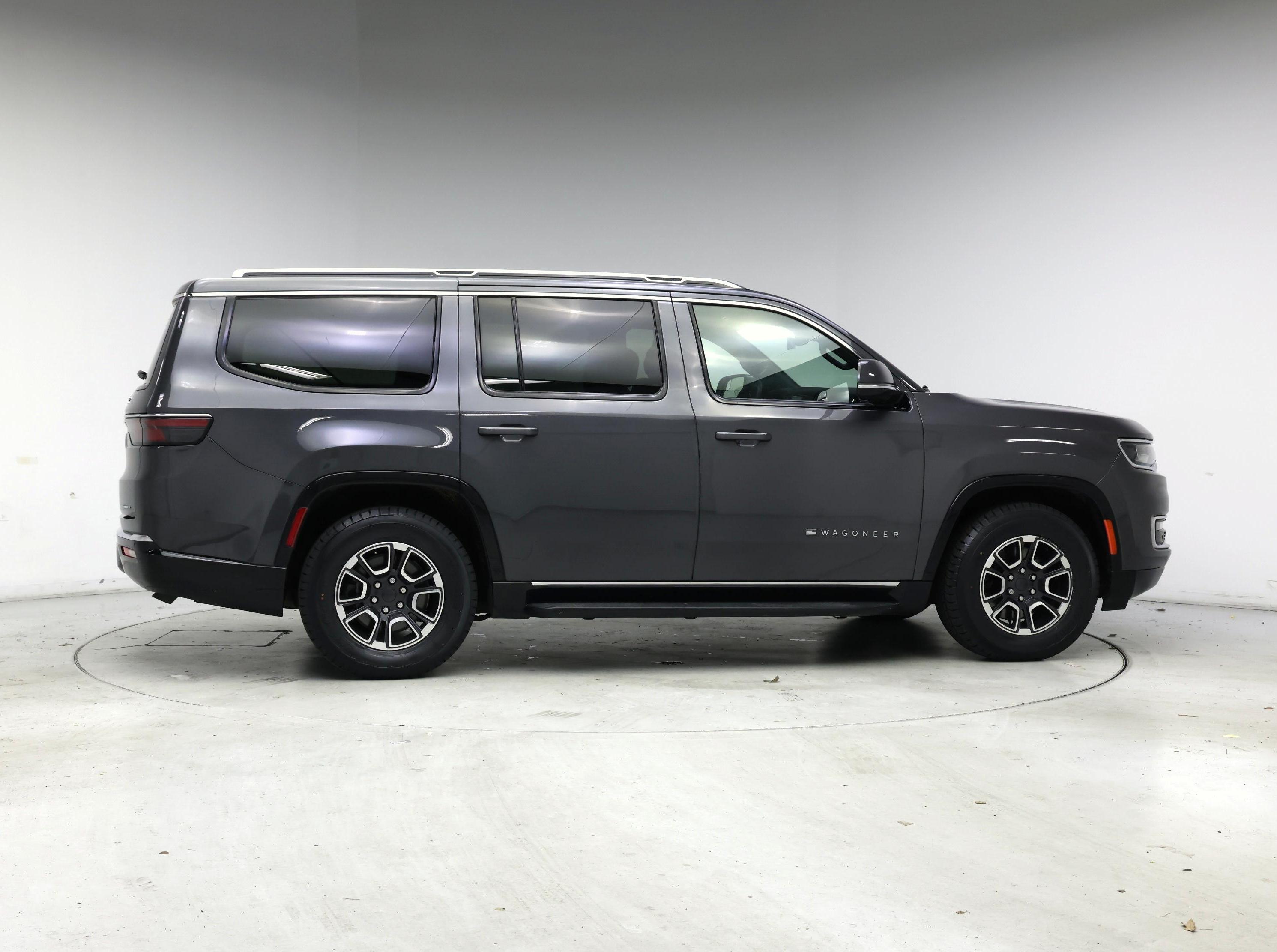 Thumbnail: 2022 Jeep Wagoneer - 7