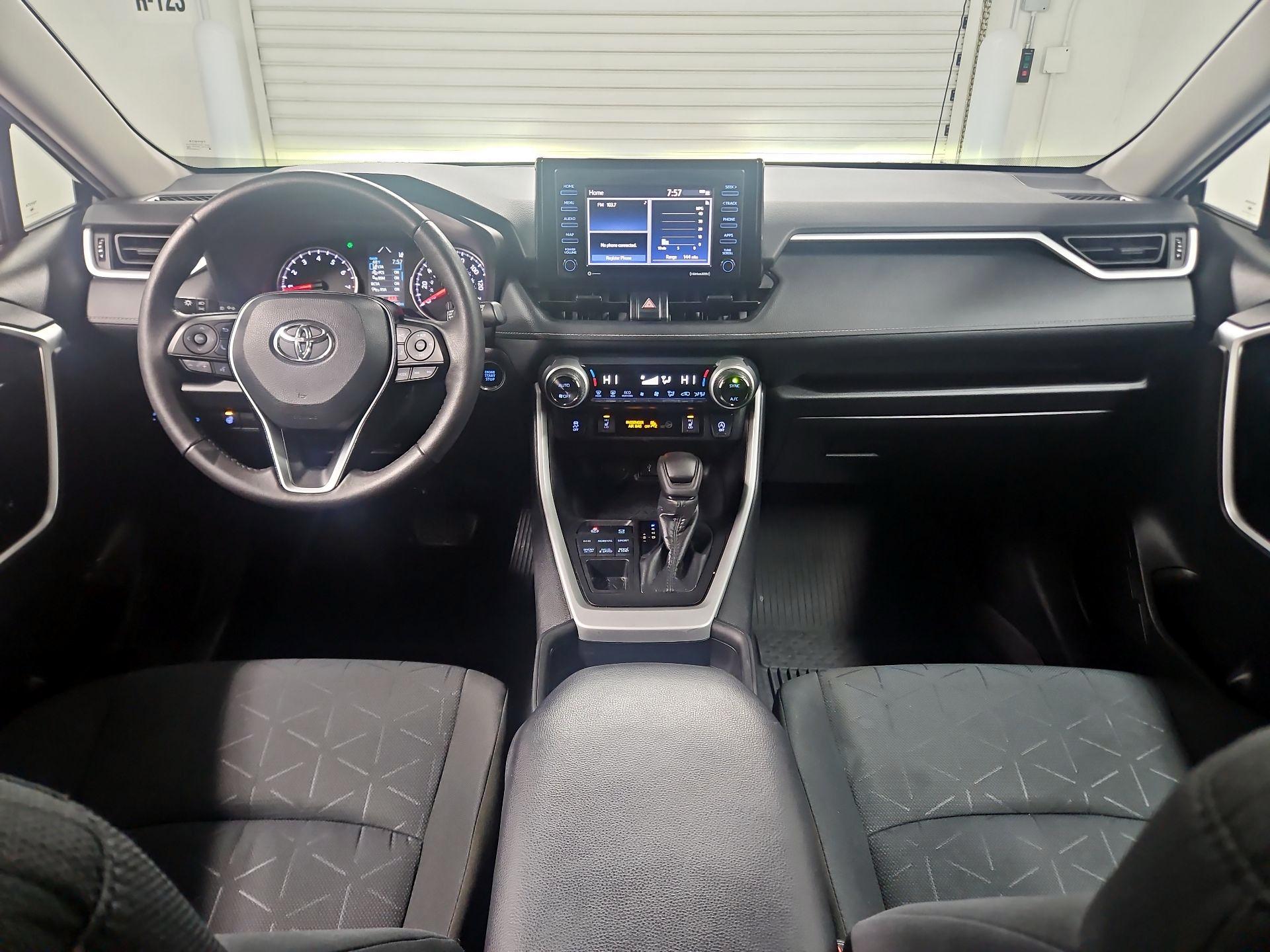 Thumbnail: 2021 Toyota RAV4 - 9