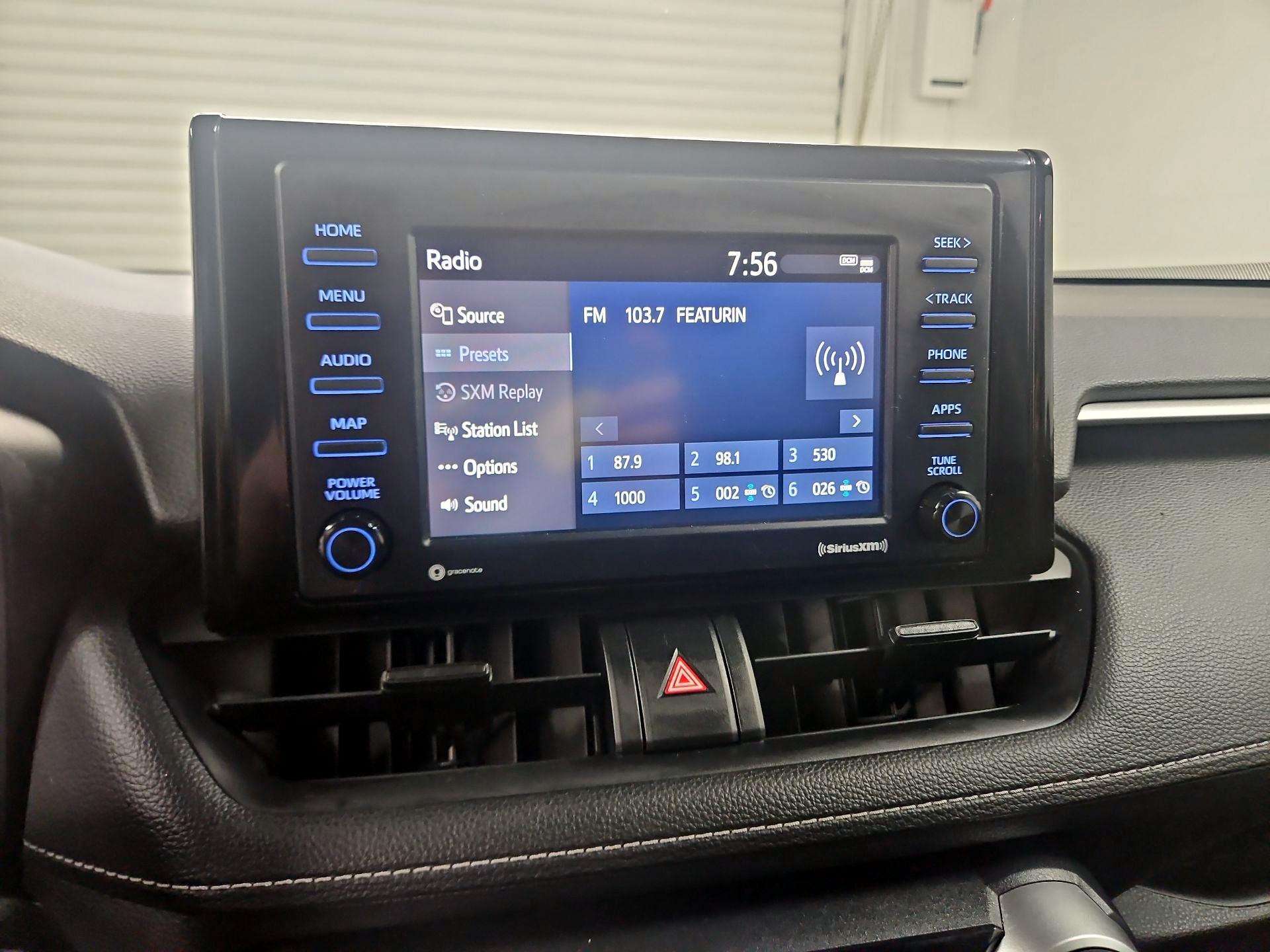 Thumbnail: 2021 Toyota RAV4 - 15