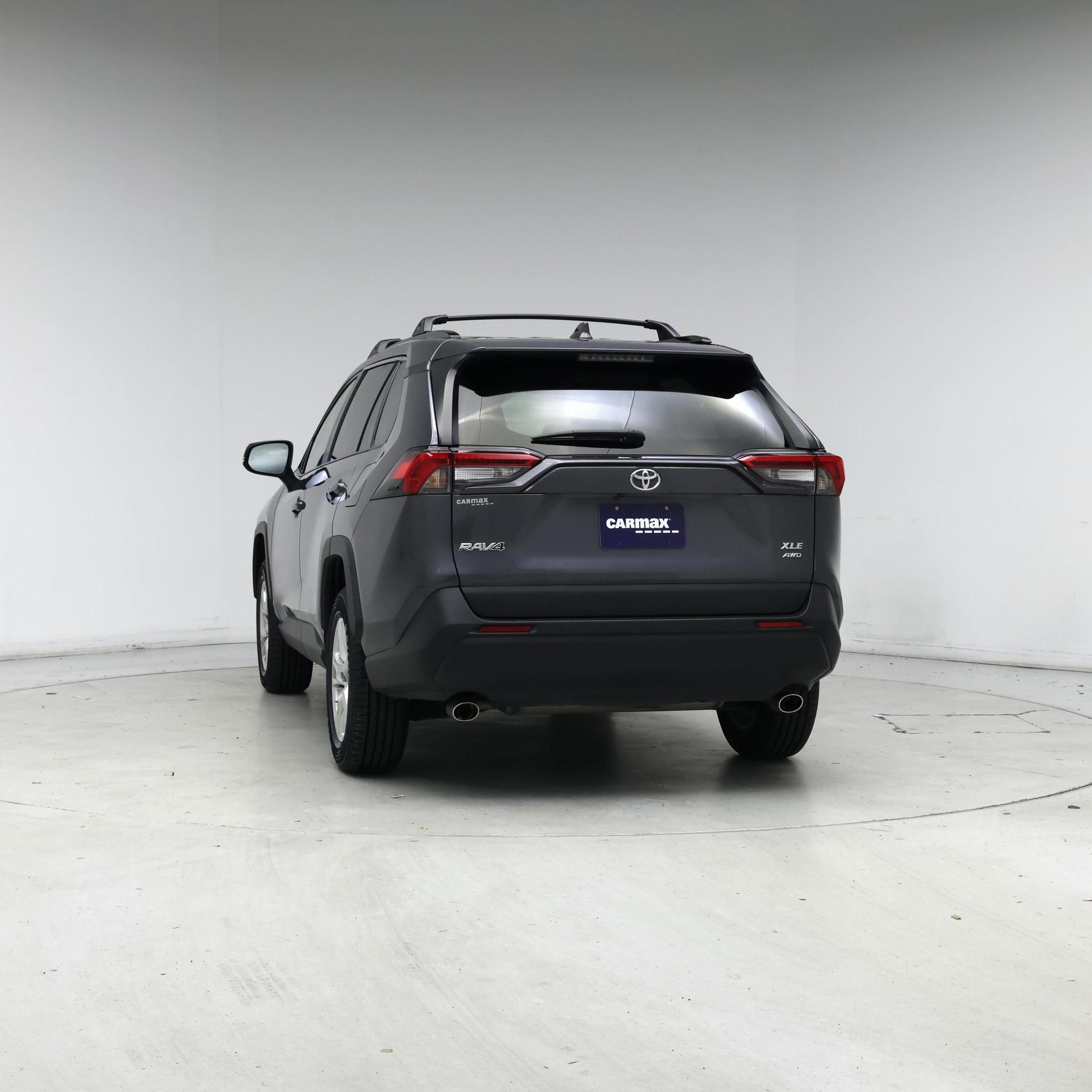 Thumbnail: 2021 Toyota RAV4 - 6