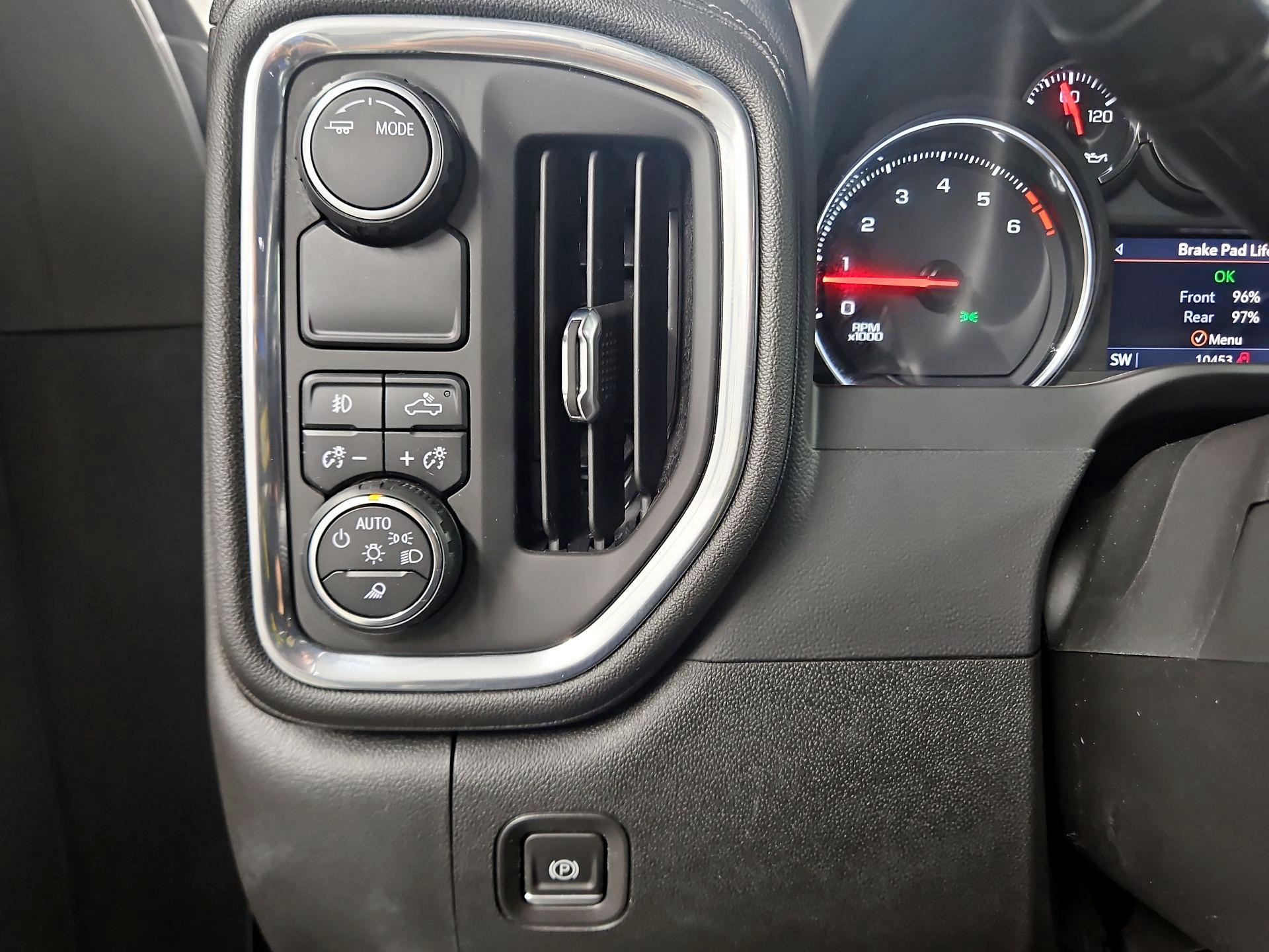 Thumbnail: 2022 Chevrolet Silverado 3500 - 13