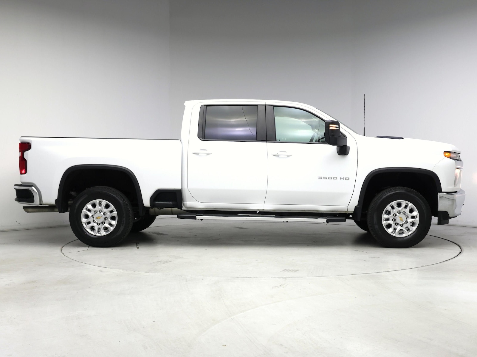 2022 Chevrolet Silverado 3500HD LT - Photo 8