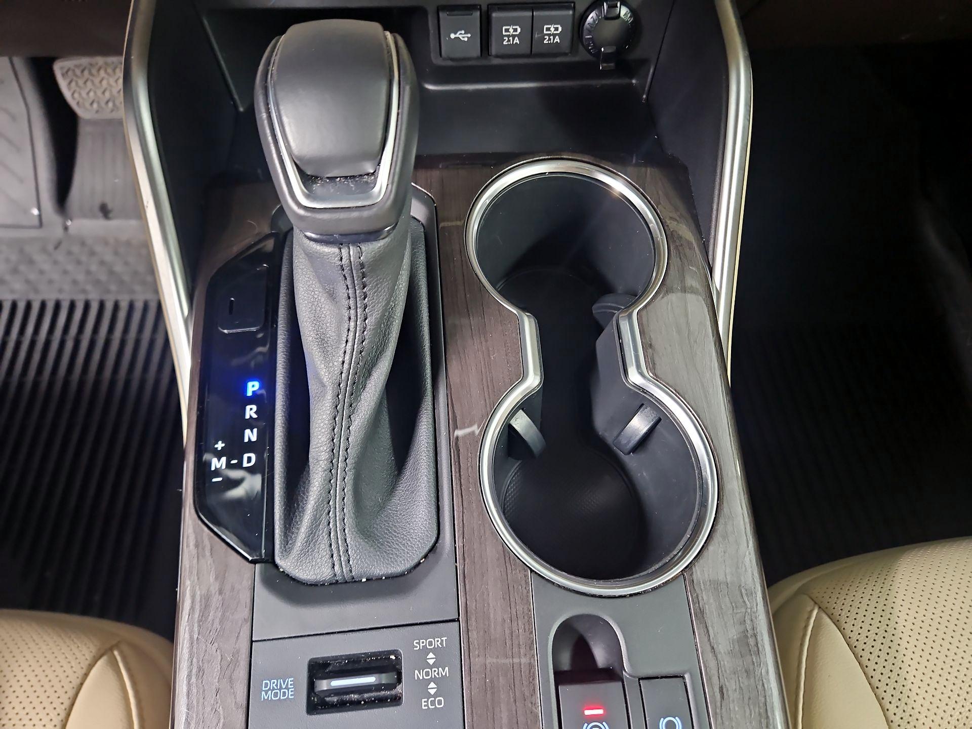 Thumbnail: 2021 Toyota Highlander - 18