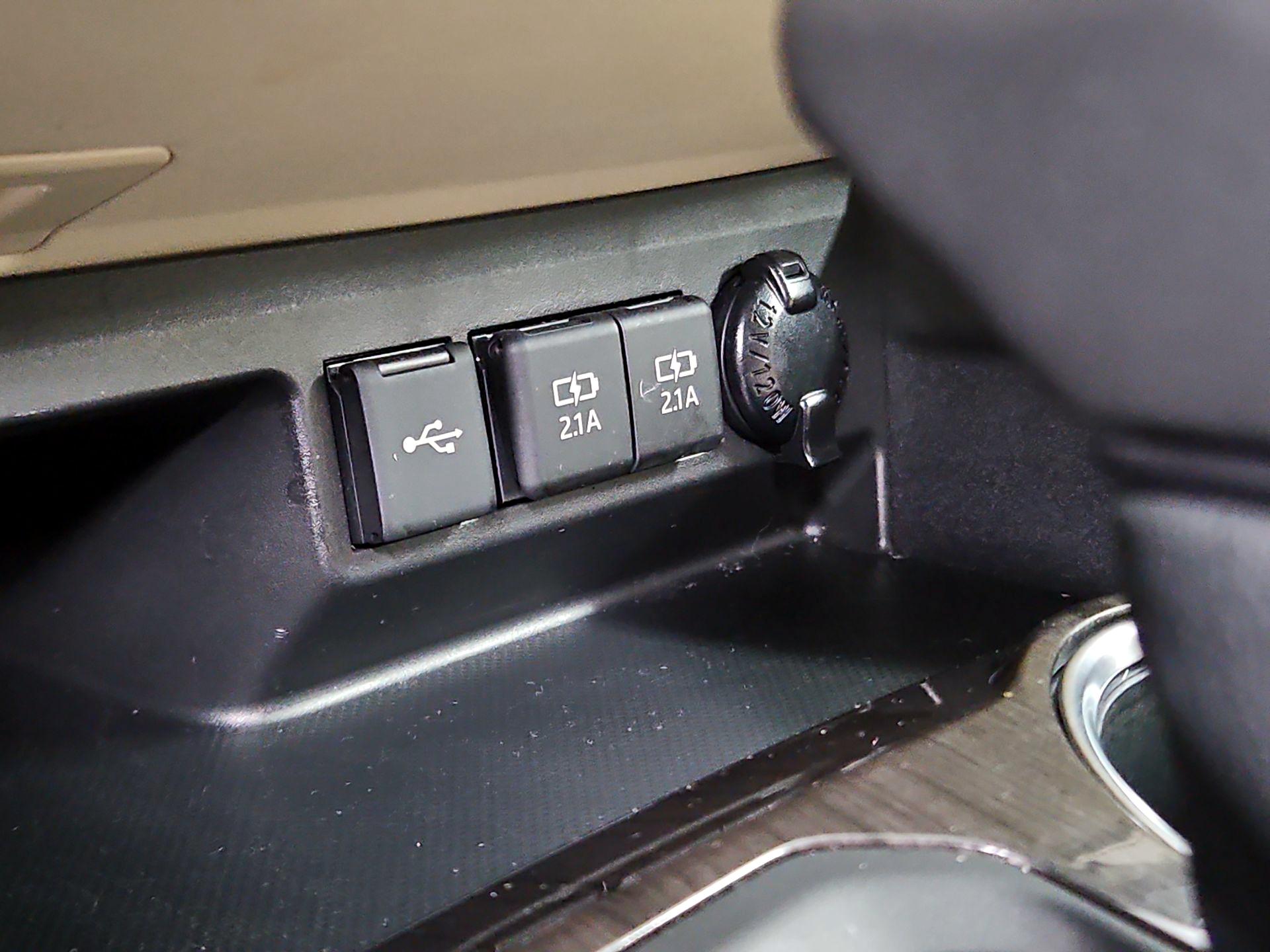 Thumbnail: 2021 Toyota Highlander - 19