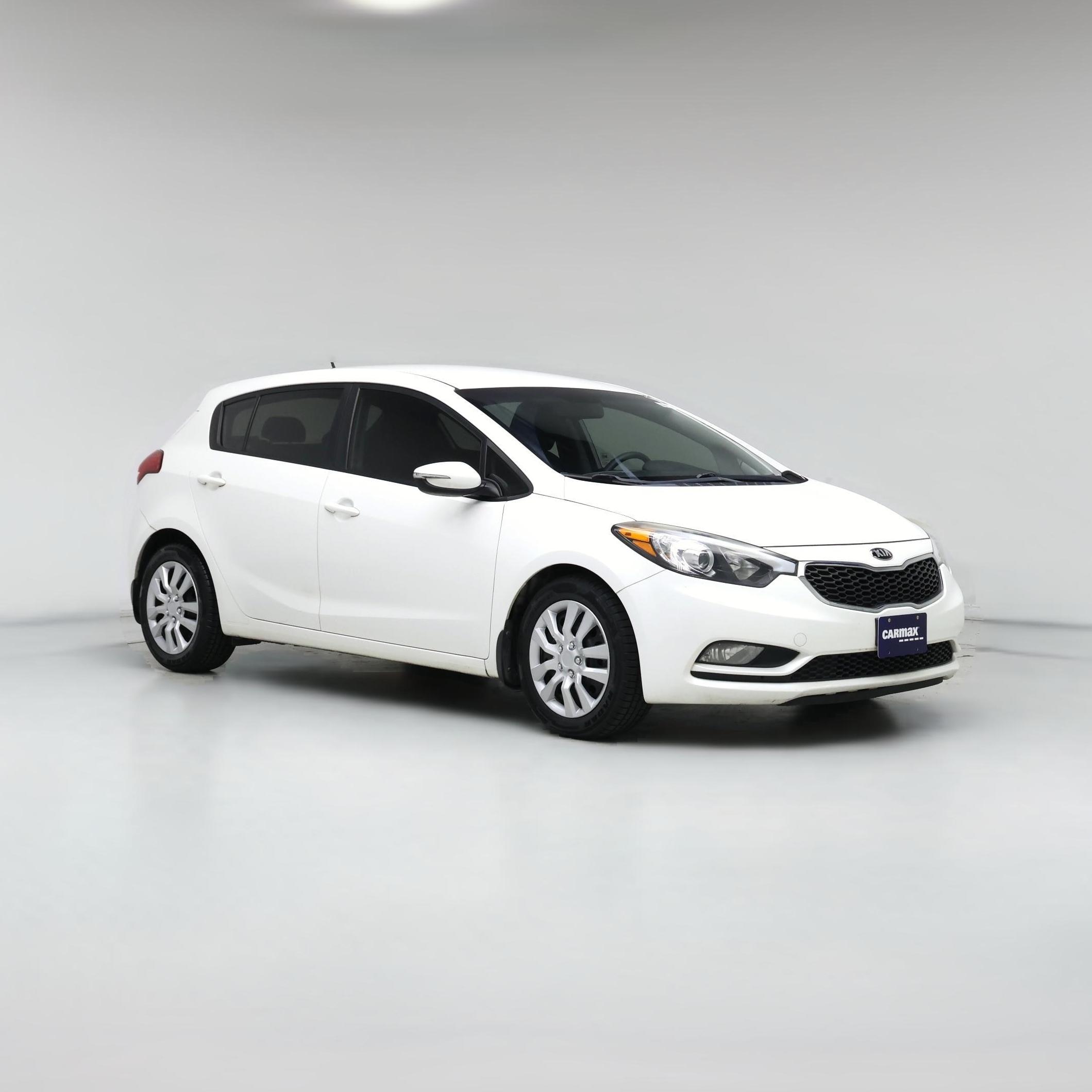 Thumbnail: 2016 Kia Forte - 1
