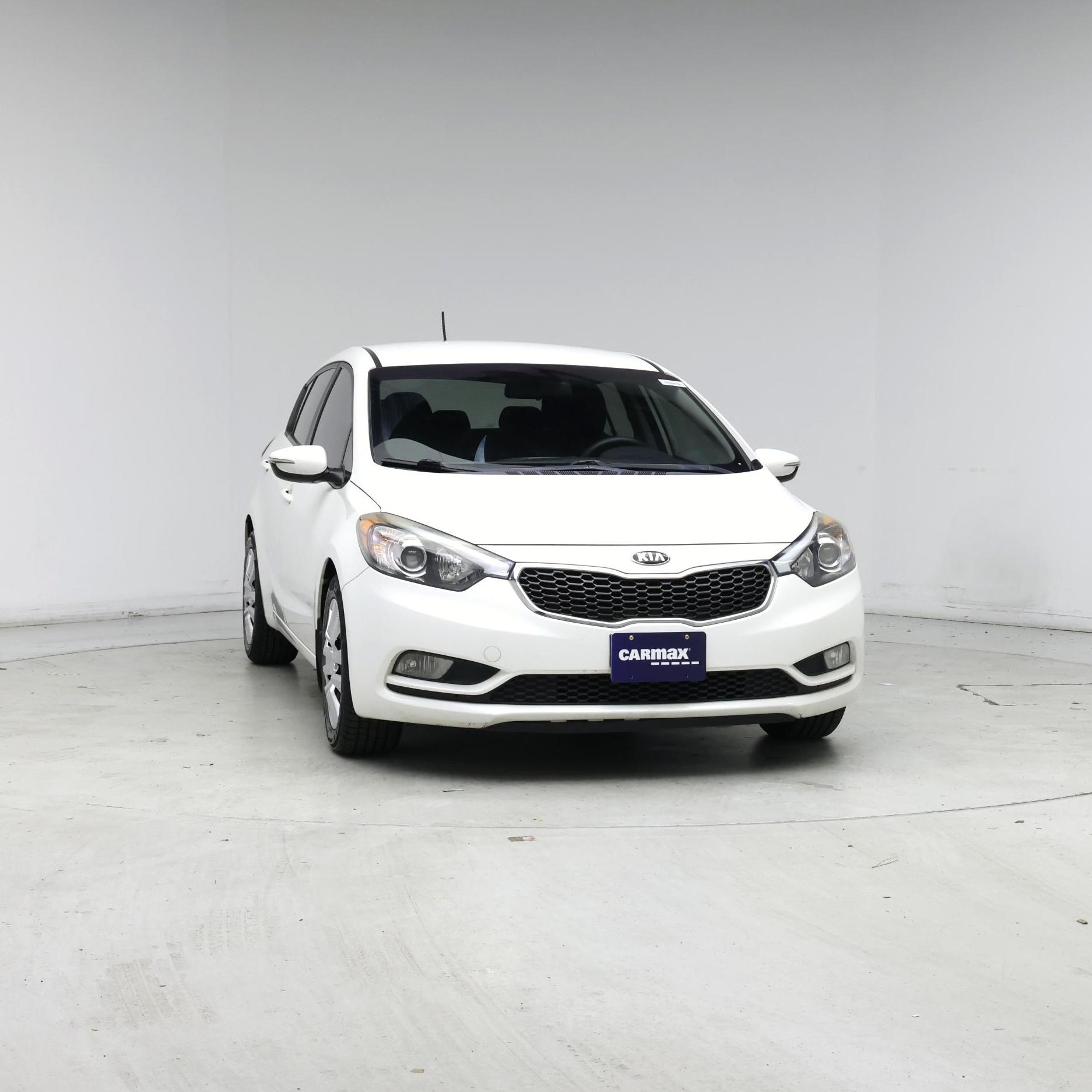 Thumbnail: 2016 Kia Forte - 5