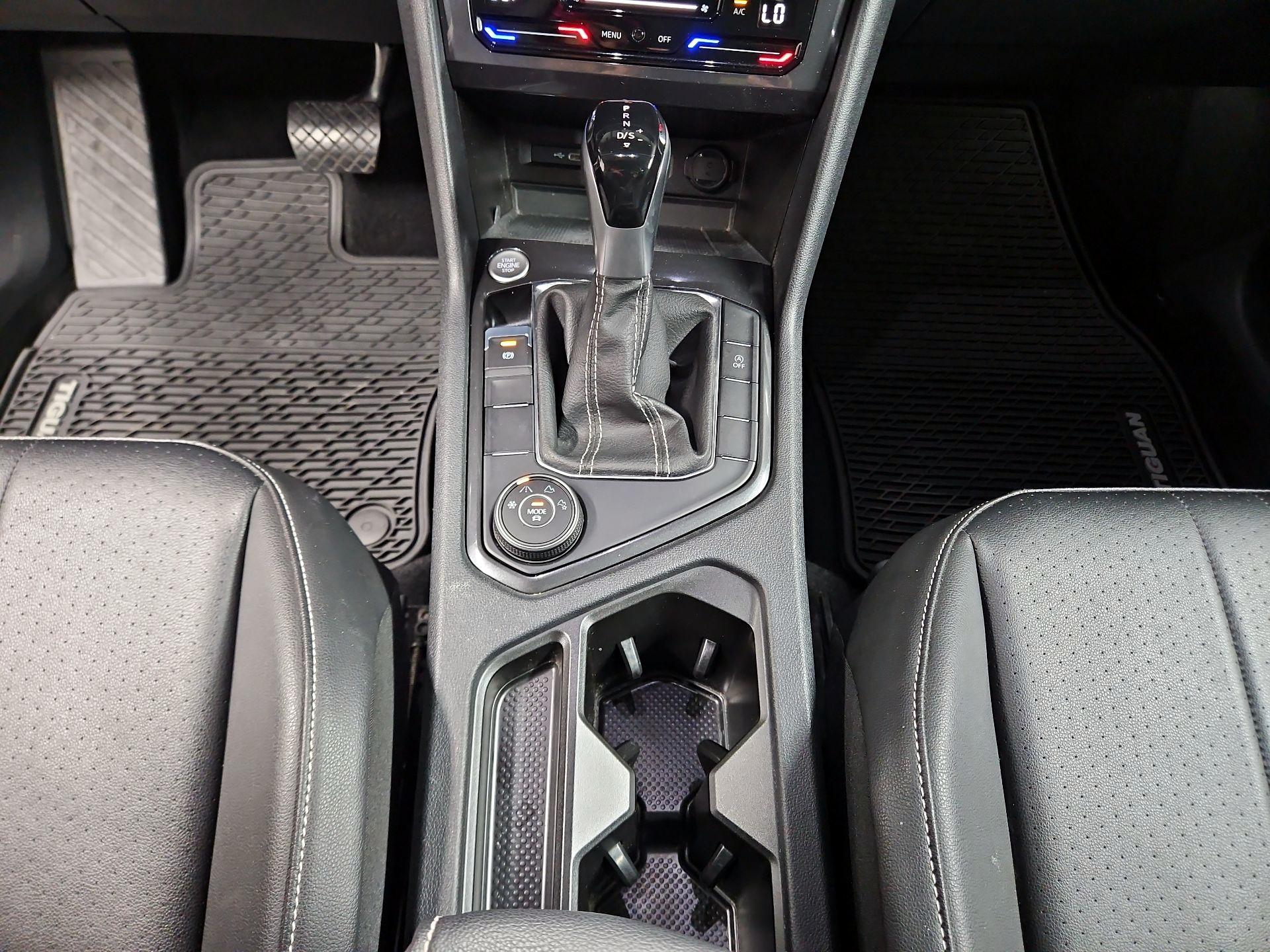 Thumbnail: 2022 Volkswagen Tiguan - 17