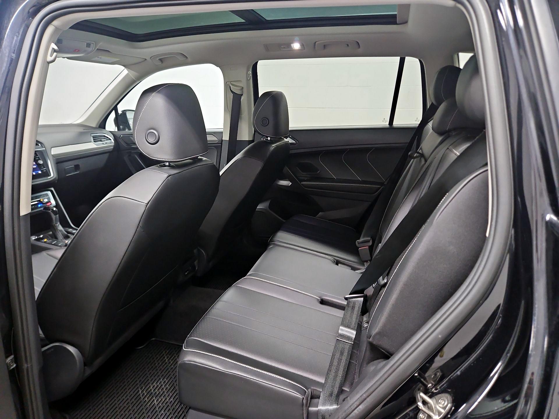 Thumbnail: 2022 Volkswagen Tiguan - 20