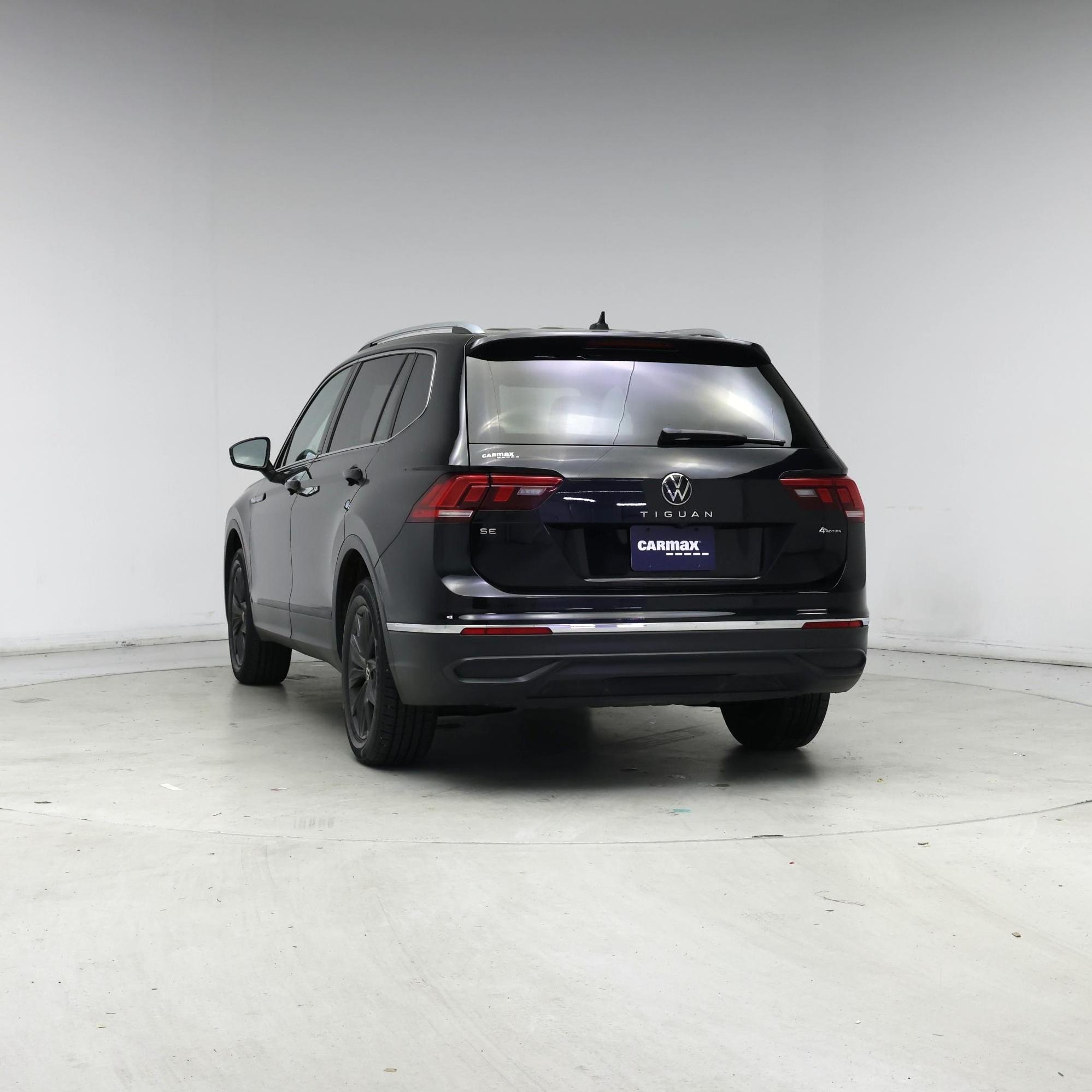 Thumbnail: 2022 Volkswagen Tiguan - 6