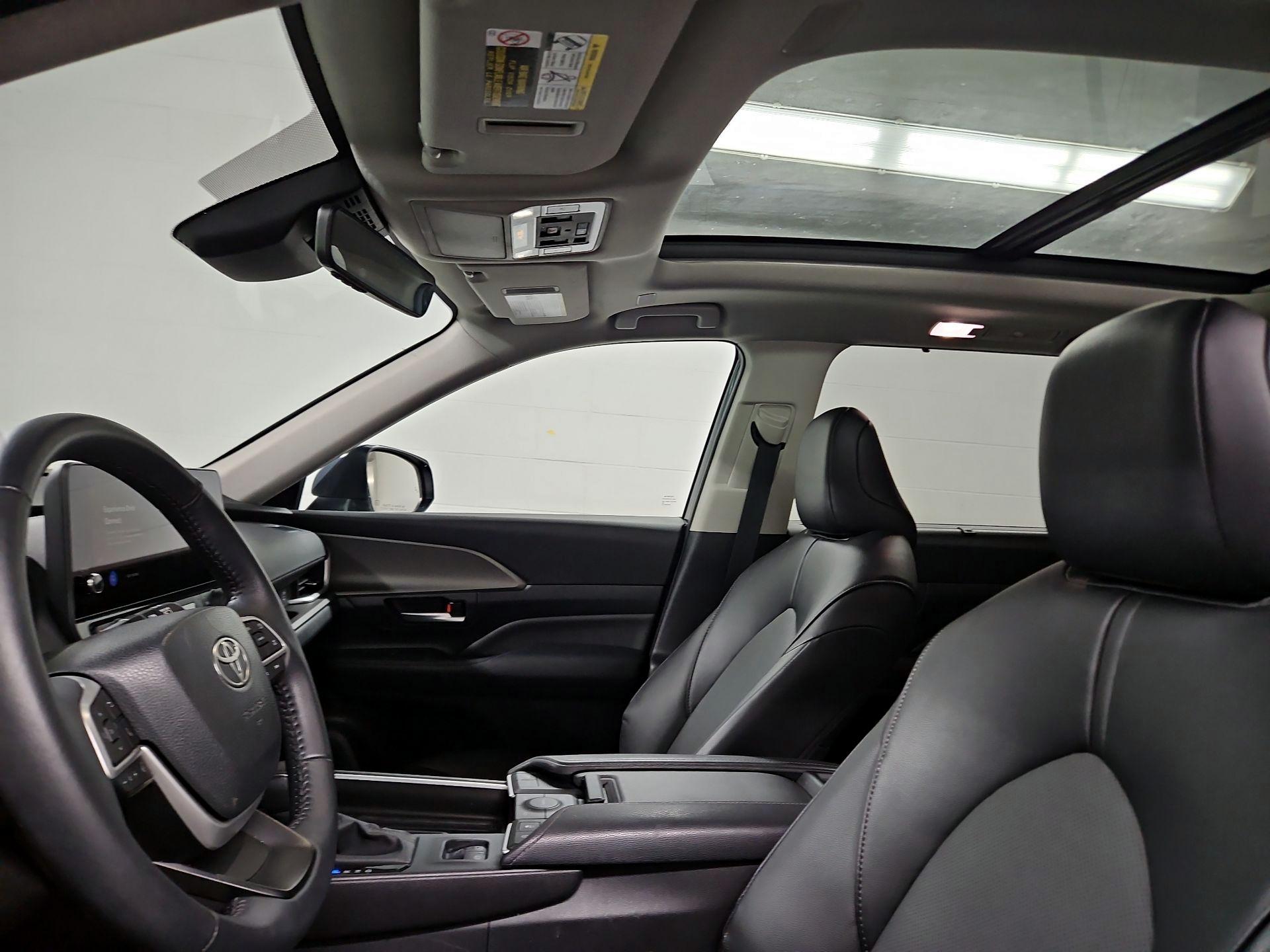 Thumbnail: 2025 Toyota Grand Highlander - 19