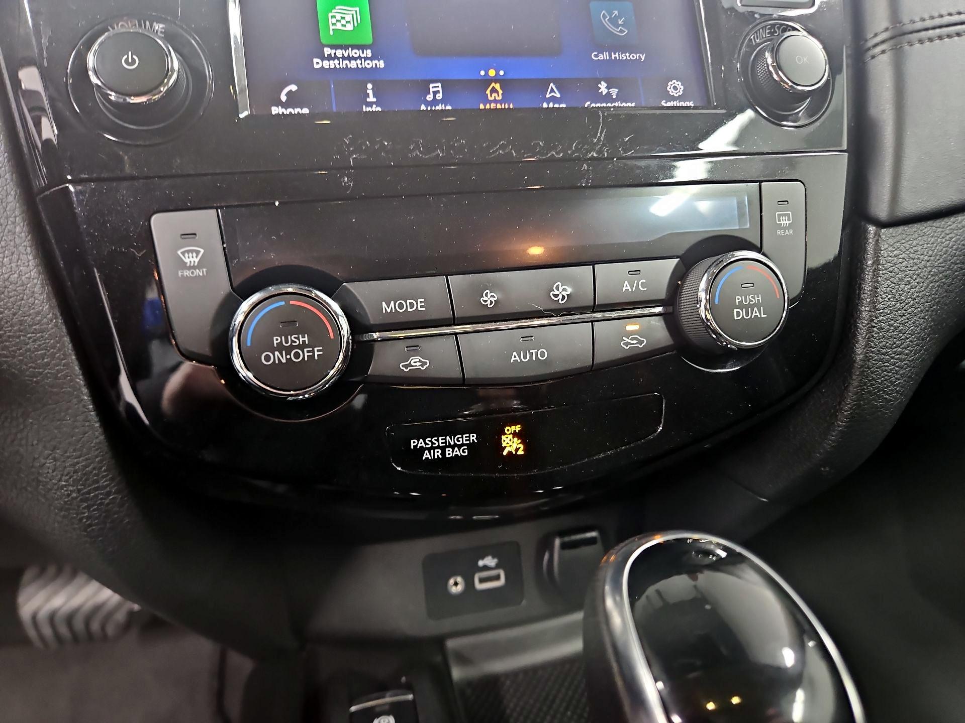 Thumbnail: 2019 Nissan Rogue - 17