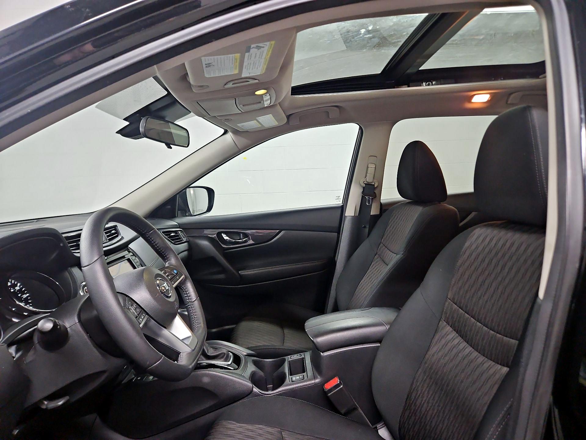 Thumbnail: 2019 Nissan Rogue - 20