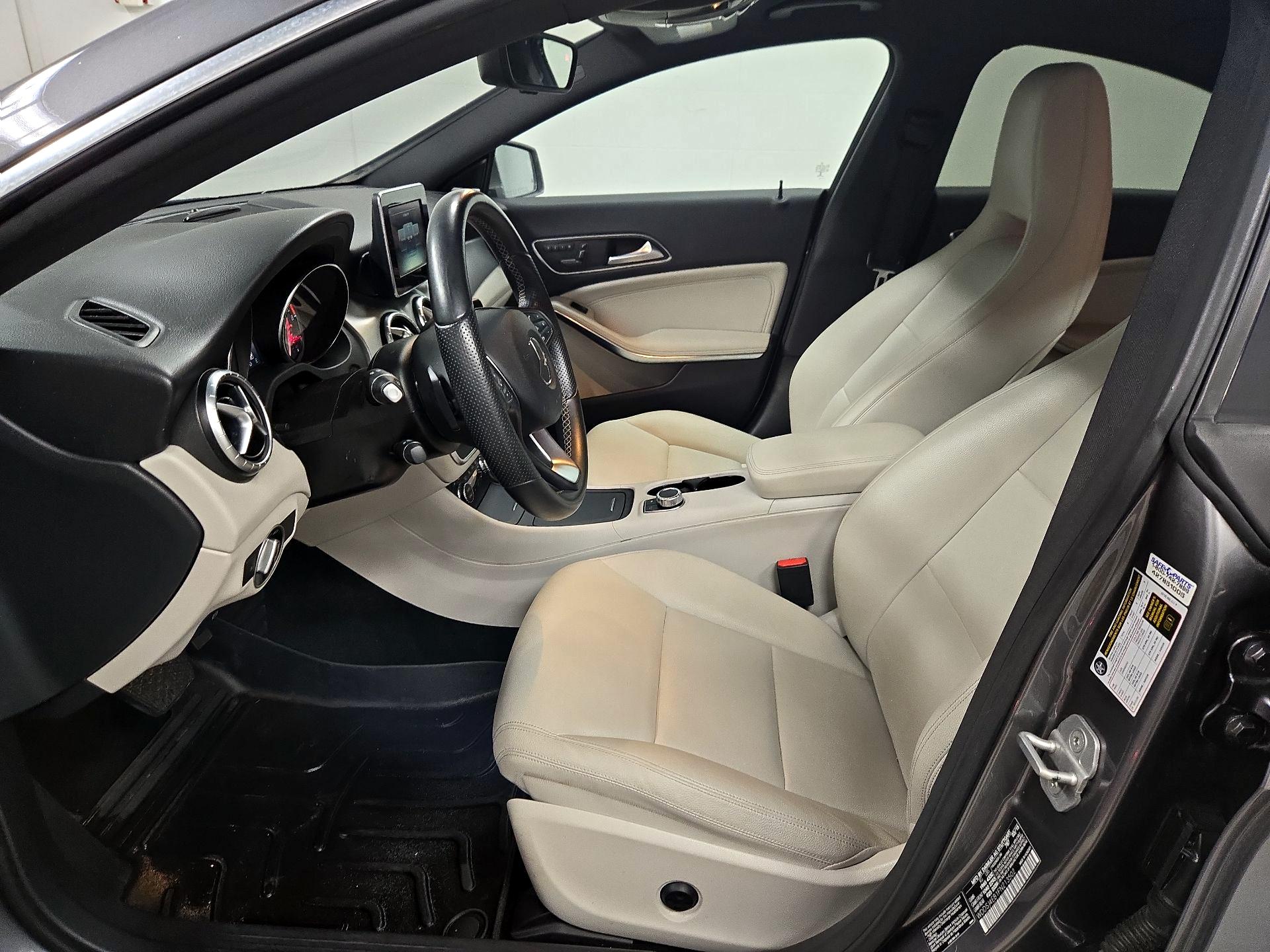 Thumbnail: 2015 Mercedes-Benz CLA - 11