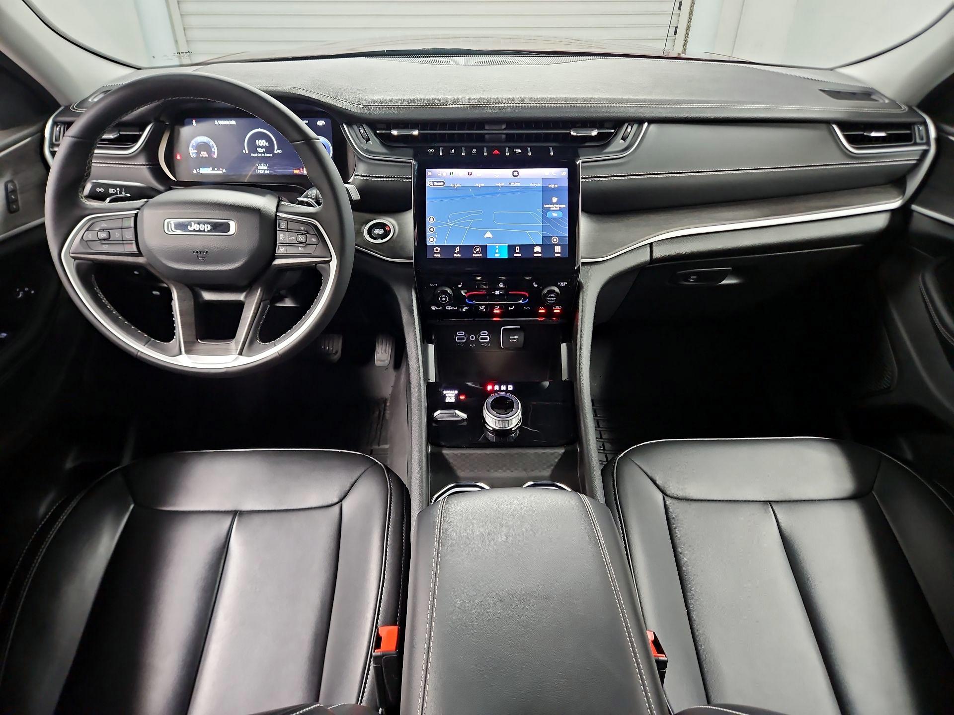 Thumbnail: 2024 Jeep Grand Cherokee L - 9