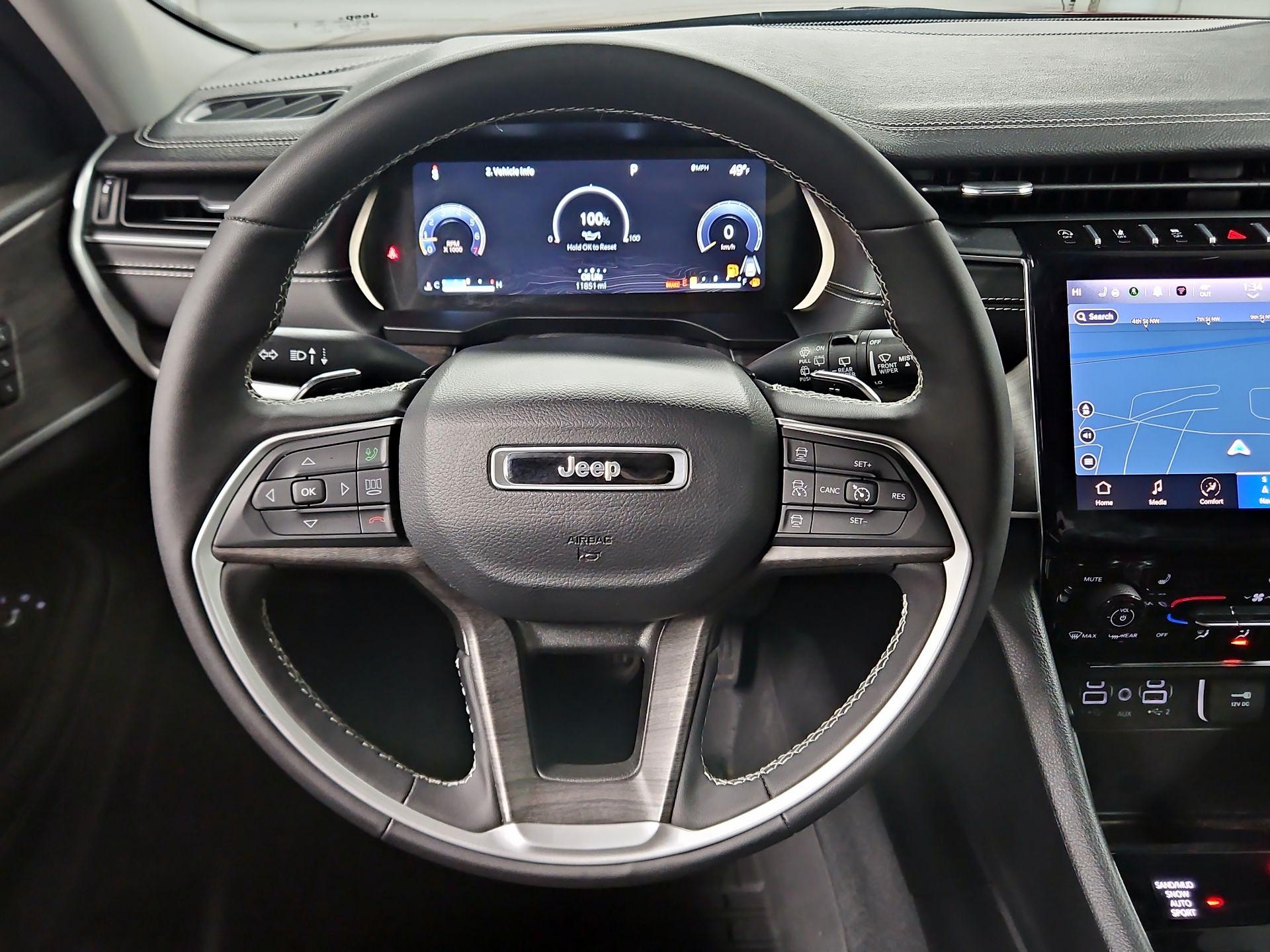 Thumbnail: 2024 Jeep Grand Cherokee L - 10