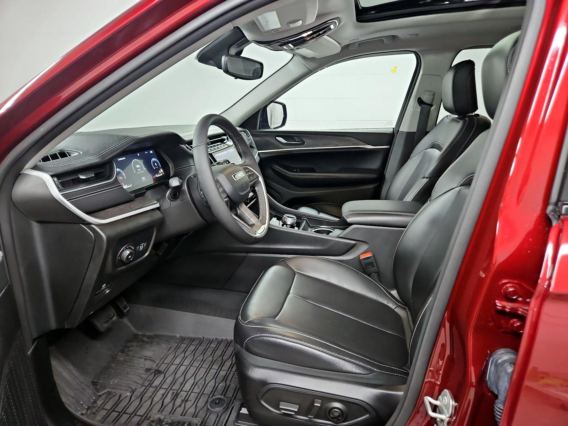 Thumbnail: 2024 Jeep Grand Cherokee L - 11