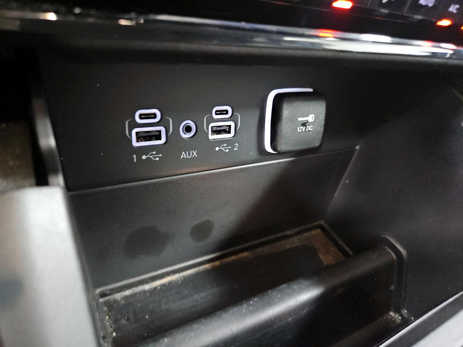 Thumbnail: 2024 Jeep Grand Cherokee L - 19