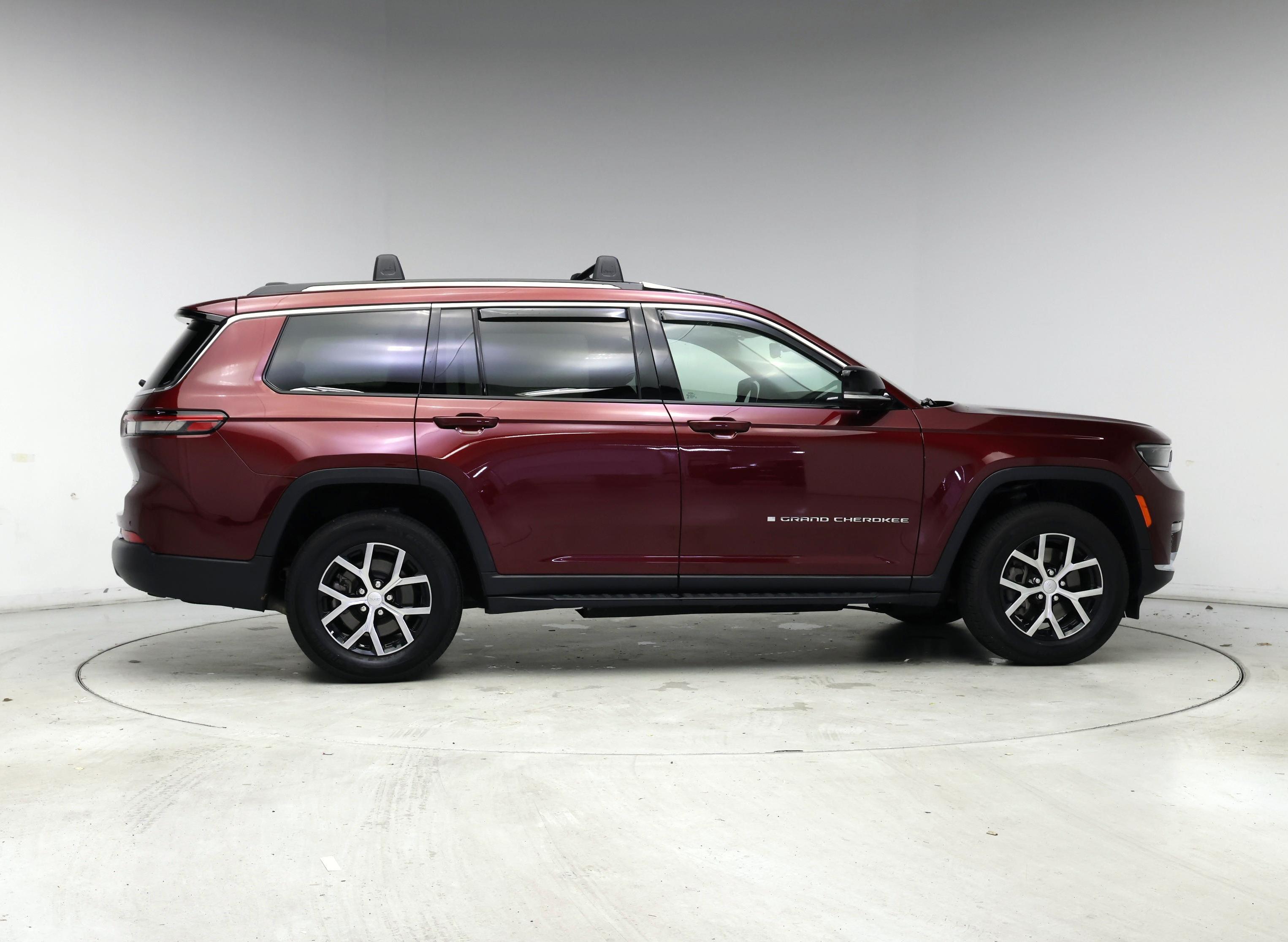 Thumbnail: 2024 Jeep Grand Cherokee L - 7