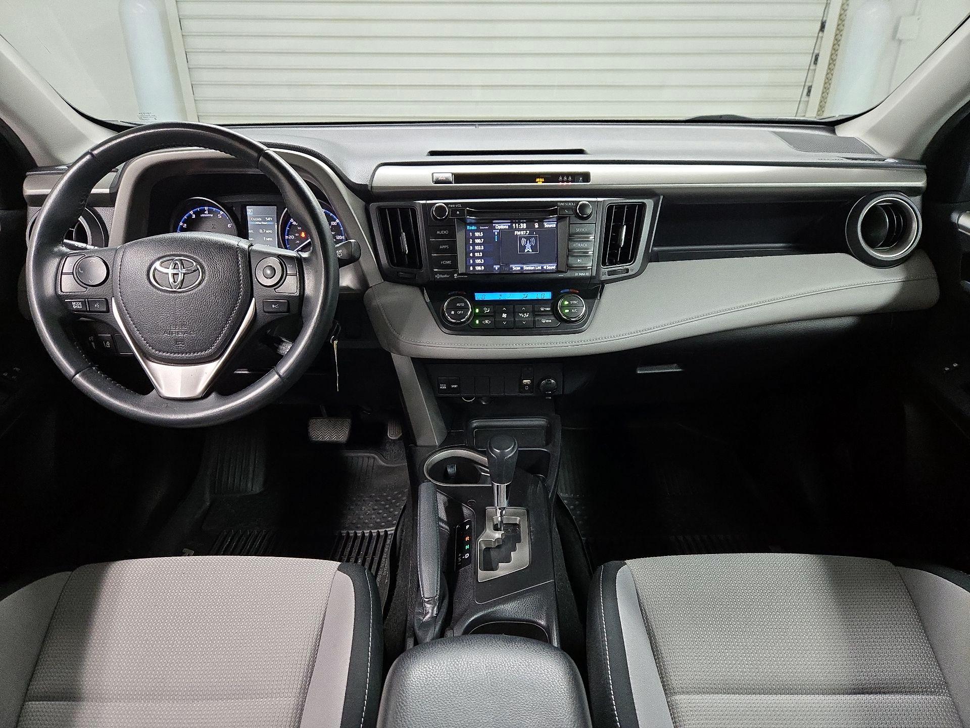 Thumbnail: 2017 Toyota RAV4 - 9